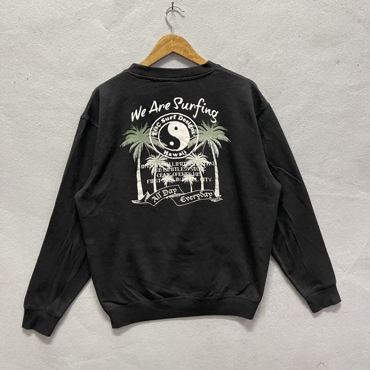 Vintage T&C Surf Designs “We Are Surfing” Black Sweatshirt Size US L / EU 52-54 / 3 - 1 Thumbnail