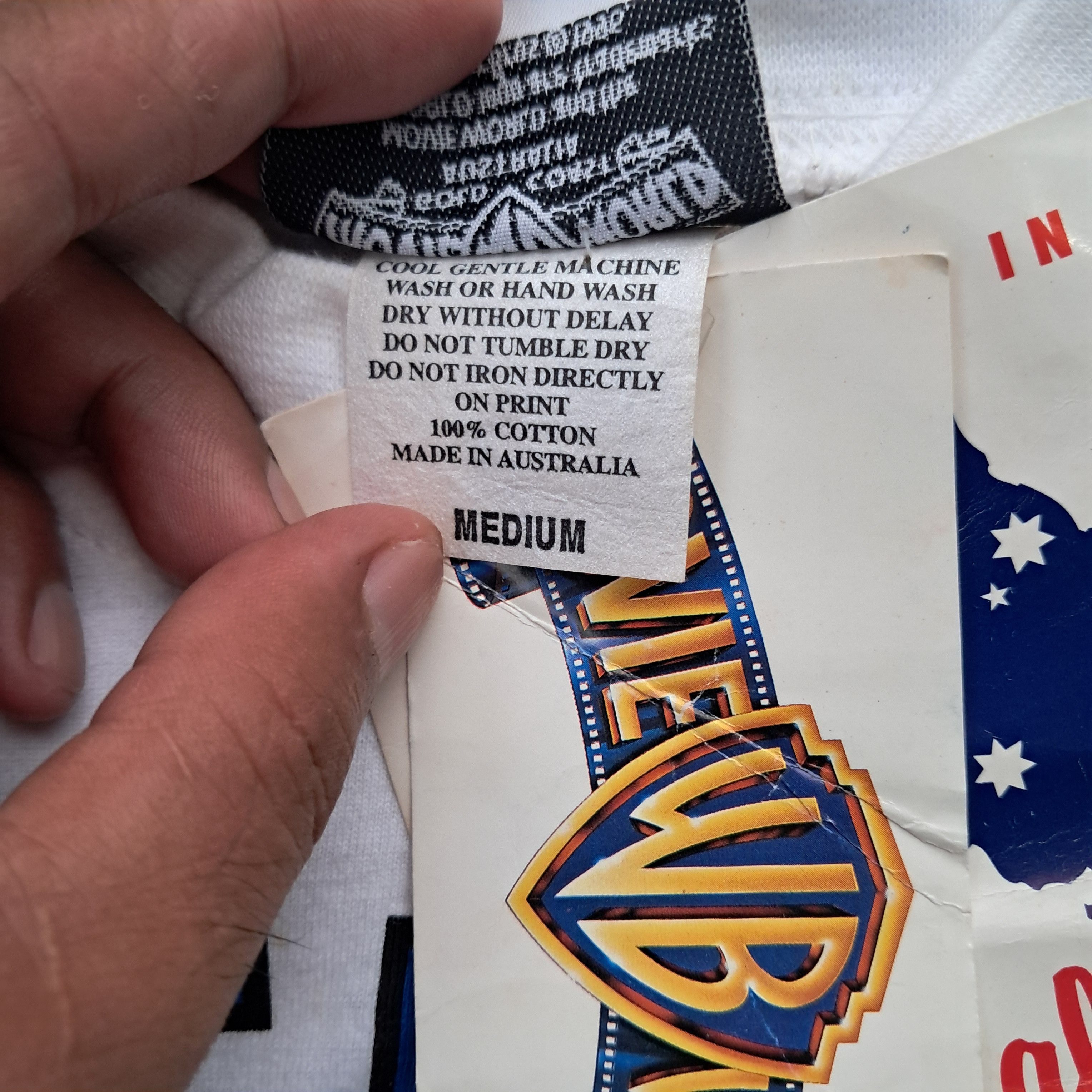 Warner Bros Vintage Tee Movie World WB Gold Coast Australia by WB "94 Size US M / EU 48-50 / 2 - 4 Thumbnail