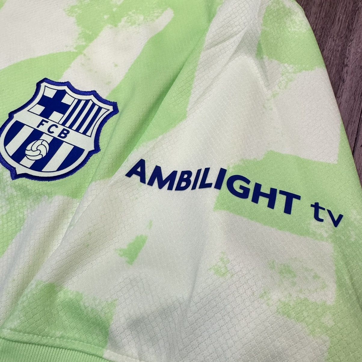 Nike Barcelona 24/25 away shirt #19 Lamine Yamal (bnwt) Size US L / EU 52-54 / 3 - 5 Thumbnail