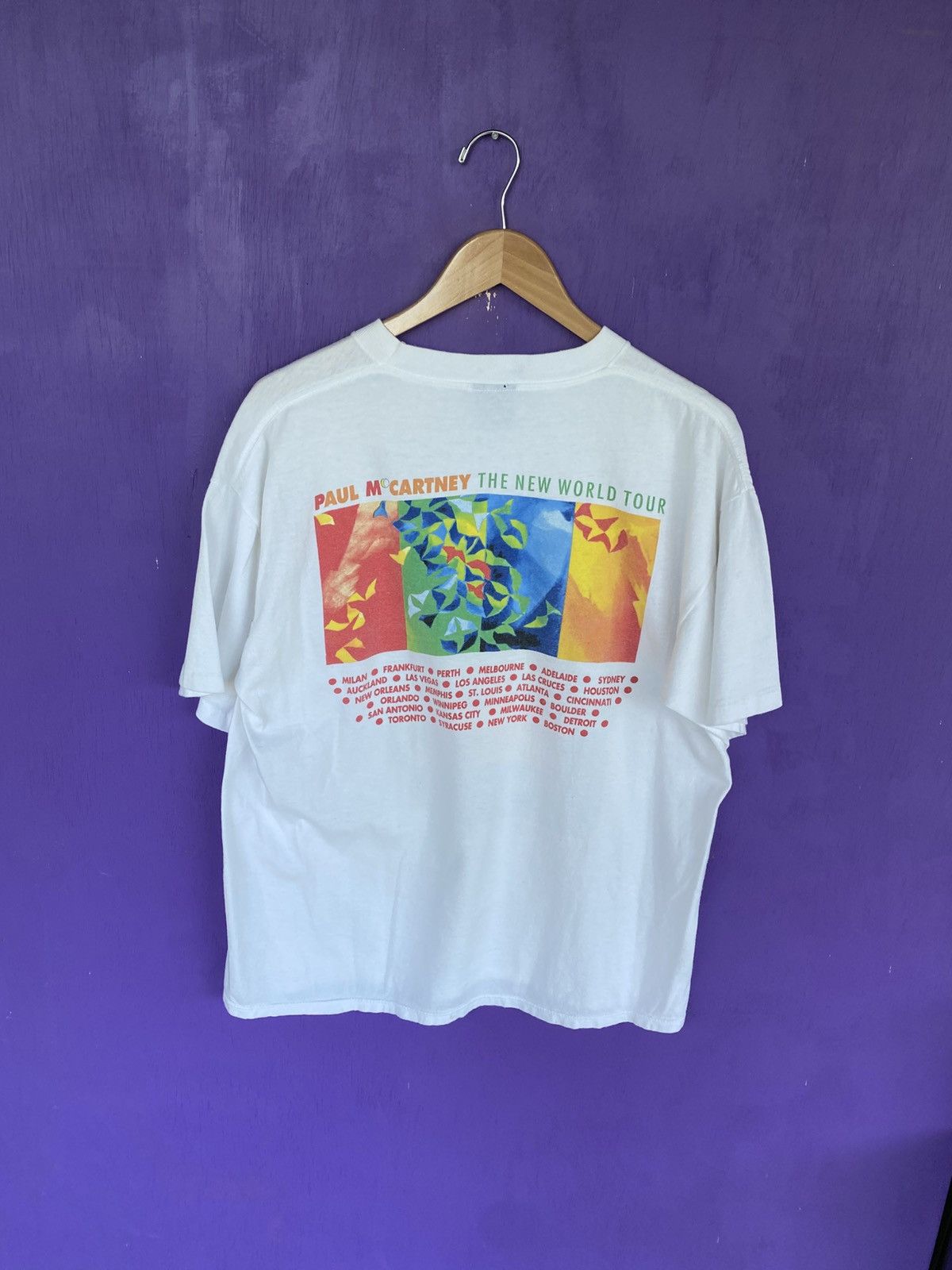 Band Tees Vintage 1993 Paul McCartney new world tour tee Size US XL / EU 56 / 4 - 2 Thumbnail