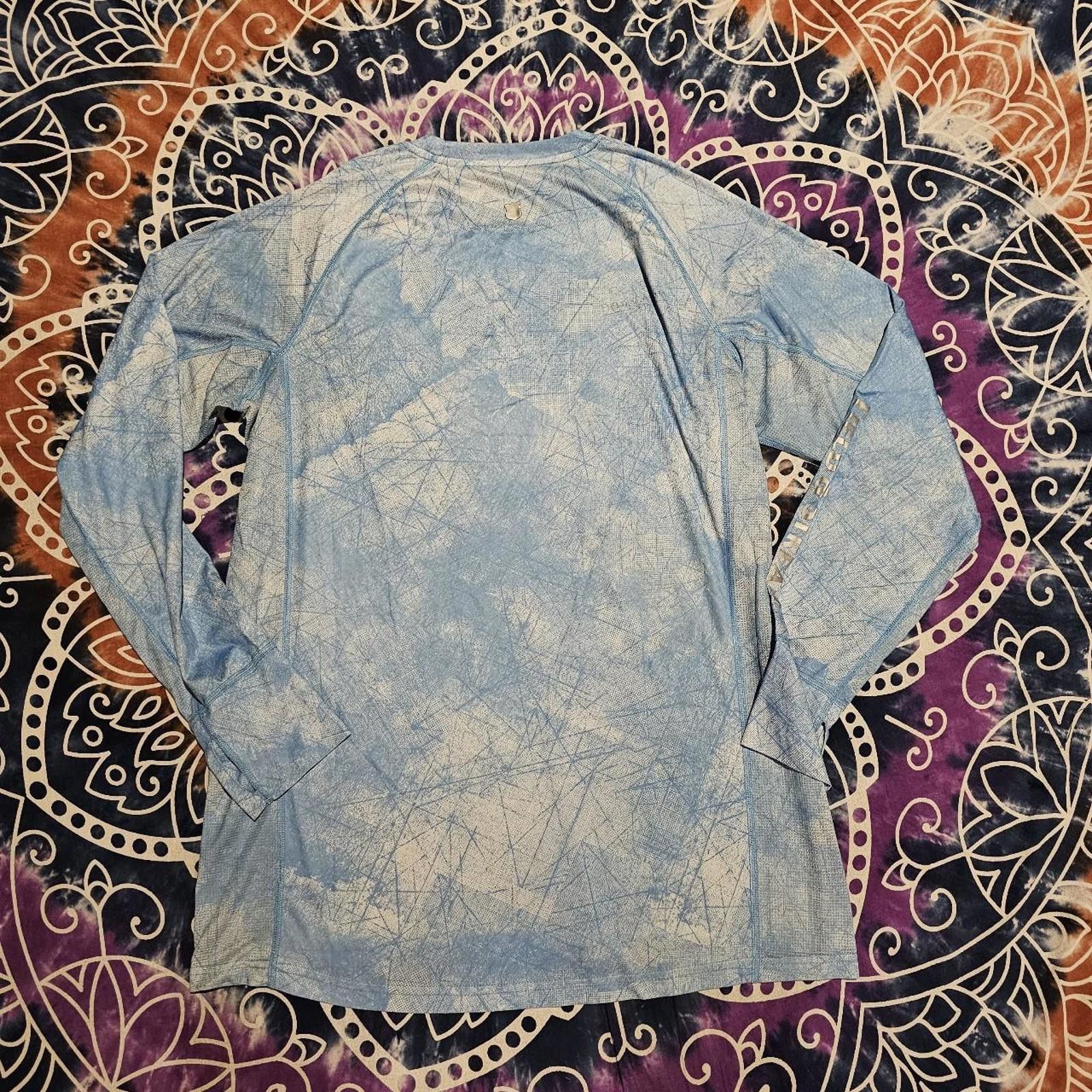 Designer Men's White and Blue Shirt by Field and Stream Size US M / EU 48-50 / 2 - 7 Thumbnail