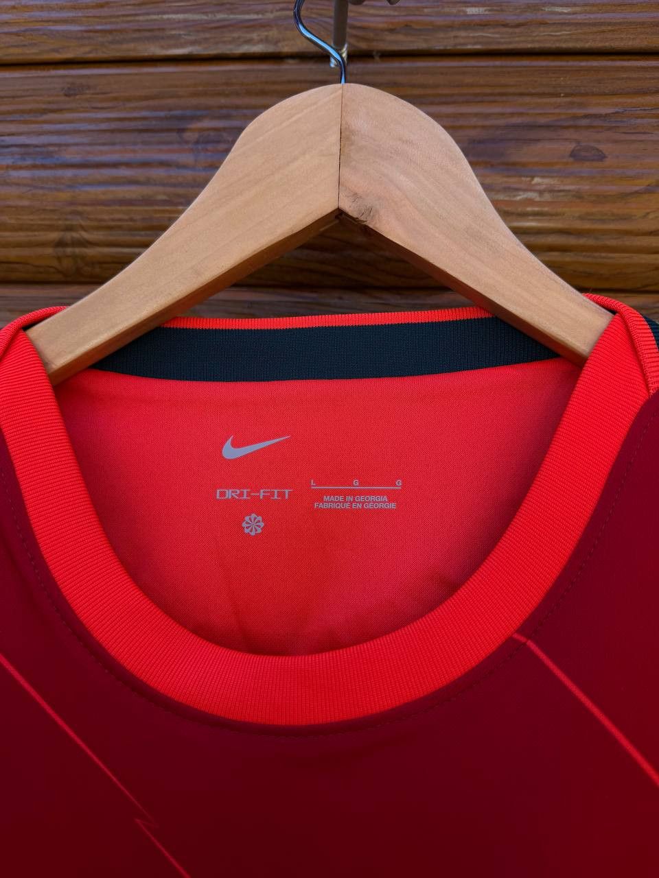Nike Liverpool Home Football Shirt Soccer Jersey Nike Size L Size US L / EU 52-54 / 3 - 6 Thumbnail