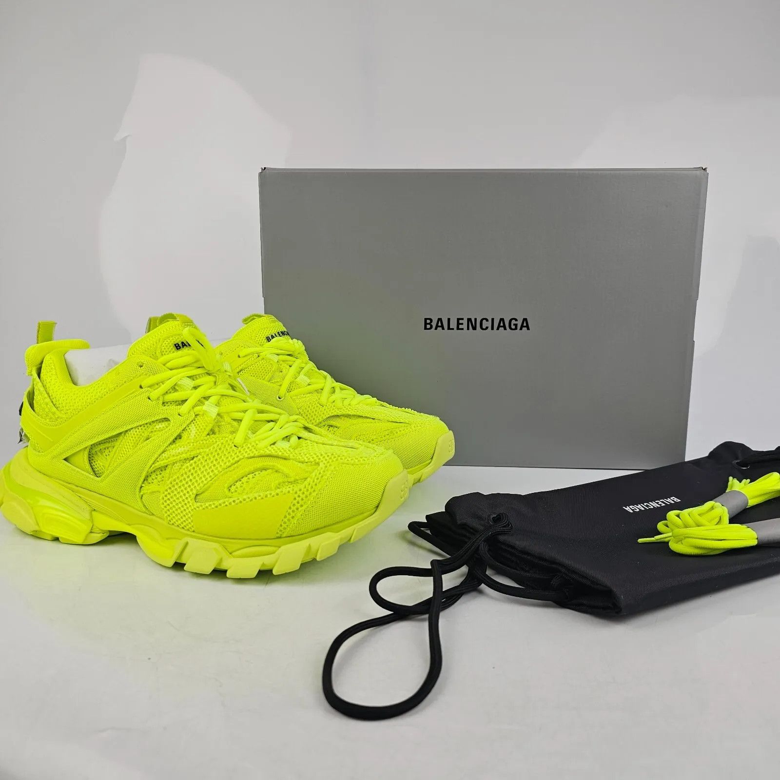 Balenciaga track neon 2025