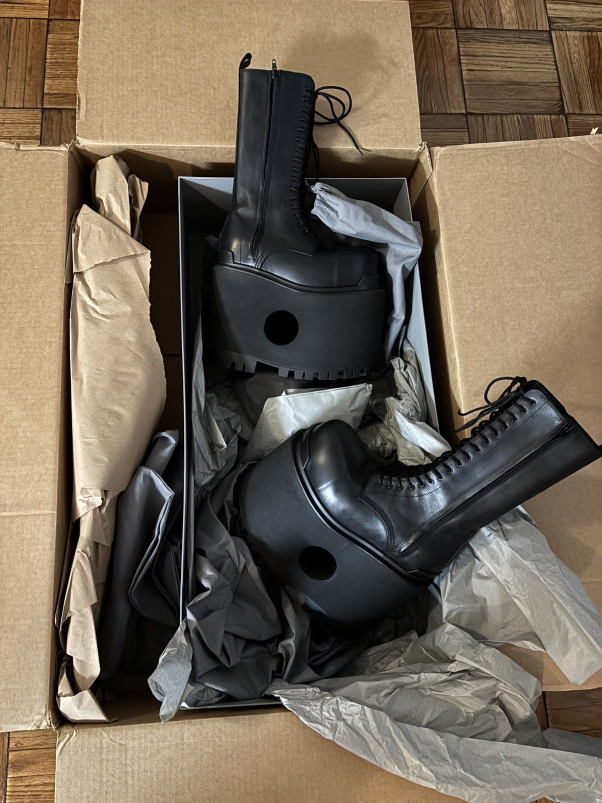 Balenciaga BALENCIAGA RUNWAY GIANT BOOT Size US 9 / EU 42 - 4 Thumbnail