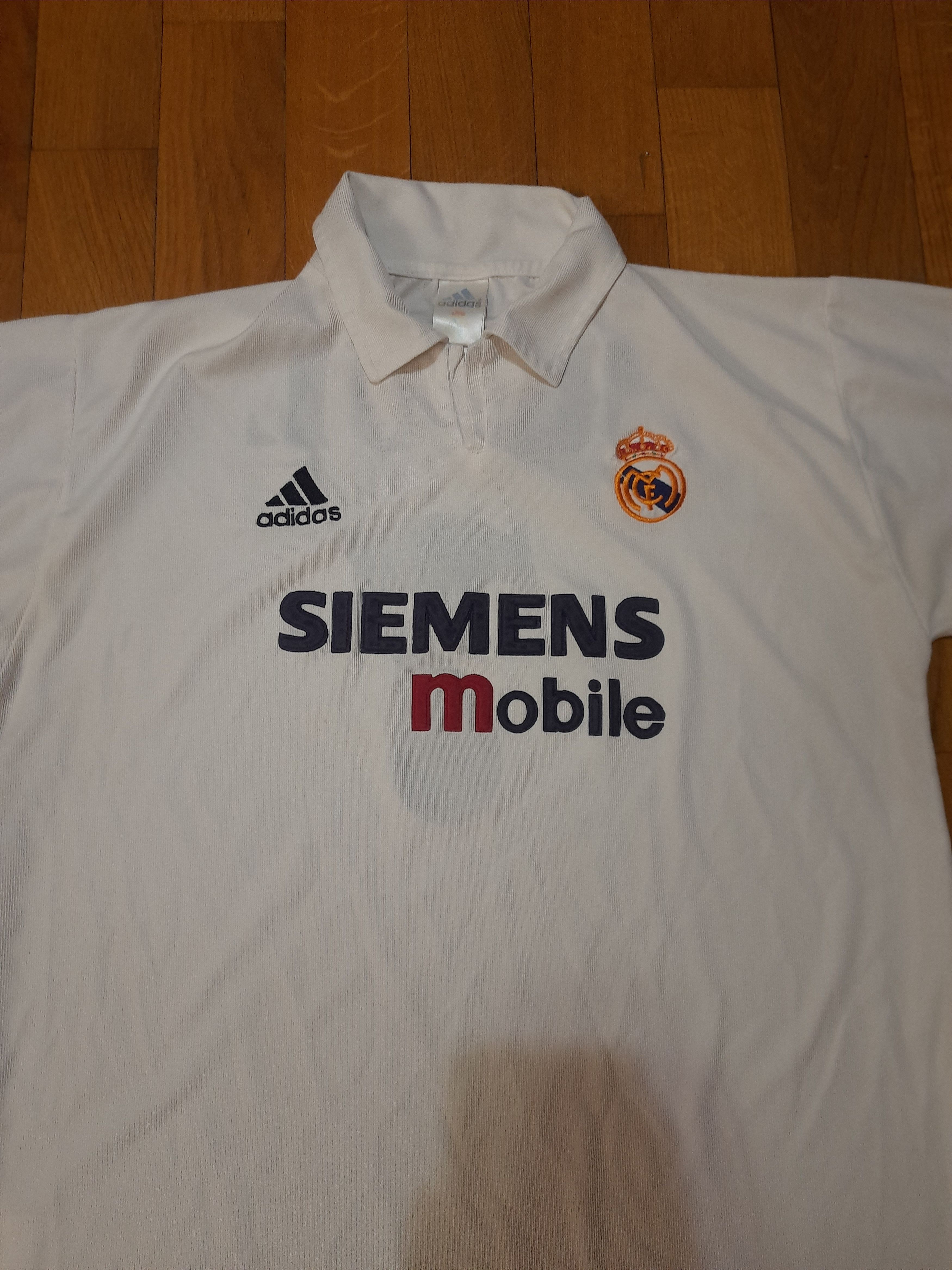 Other Real Madrid Raul Retro Football SoccerJersey Size US L / EU 52-54 / 3 - 4 Thumbnail