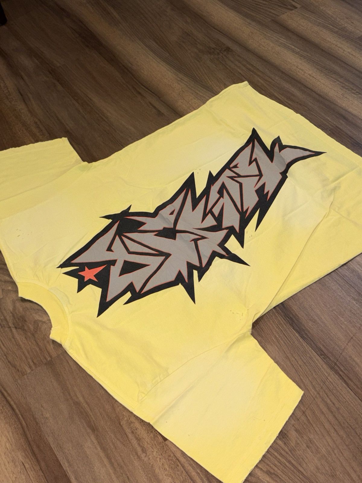 HELLSTAR HELLSTAR Yellow Crack Tee size medium New authentic Size US M / EU 48-50 / 2 - 6 Thumbnail