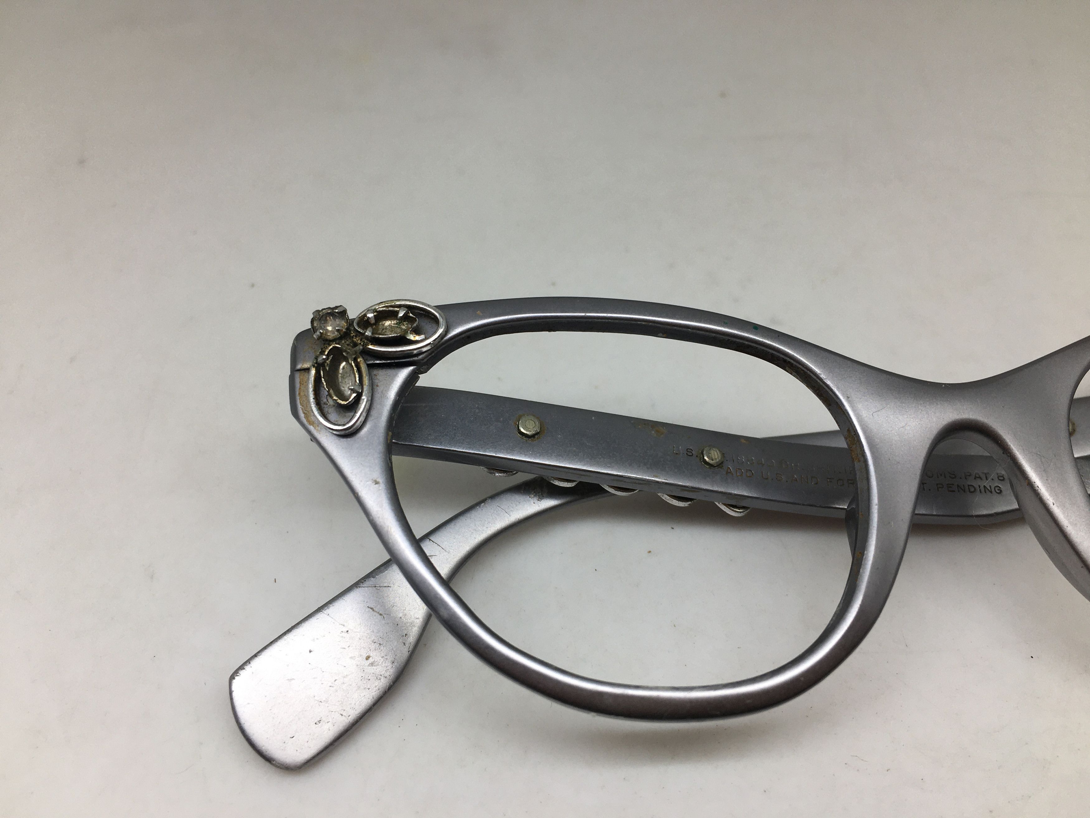 Vintage Vintage 50s TURA Woman Aluminum Silver Cateye Sunglasses Size ONE SIZE - 10 Thumbnail