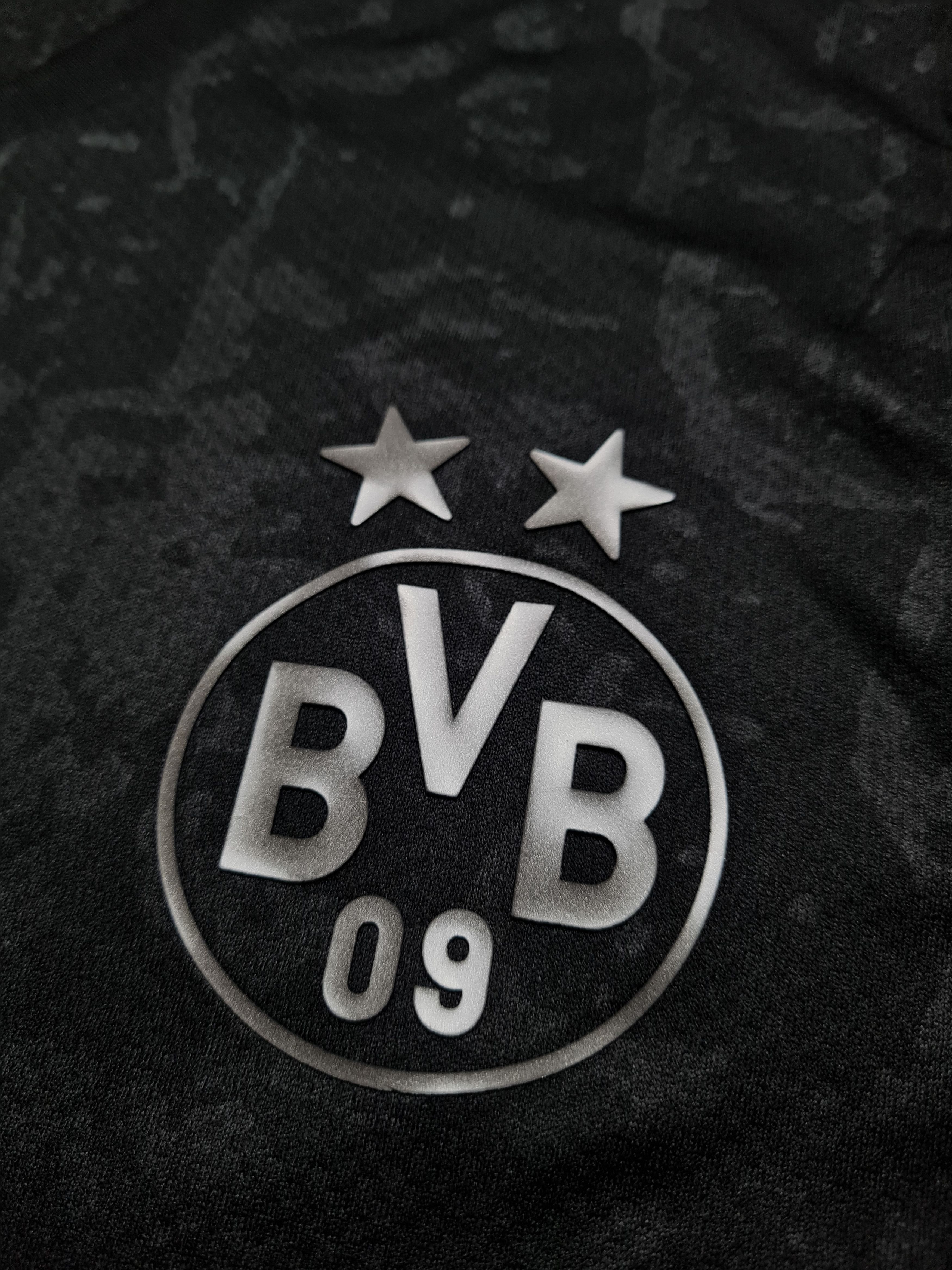Puma Jersey Puma Borussia Dortmund Soccer Special shirt 2022 Size US L / EU 52-54 / 3 - 10 Thumbnail