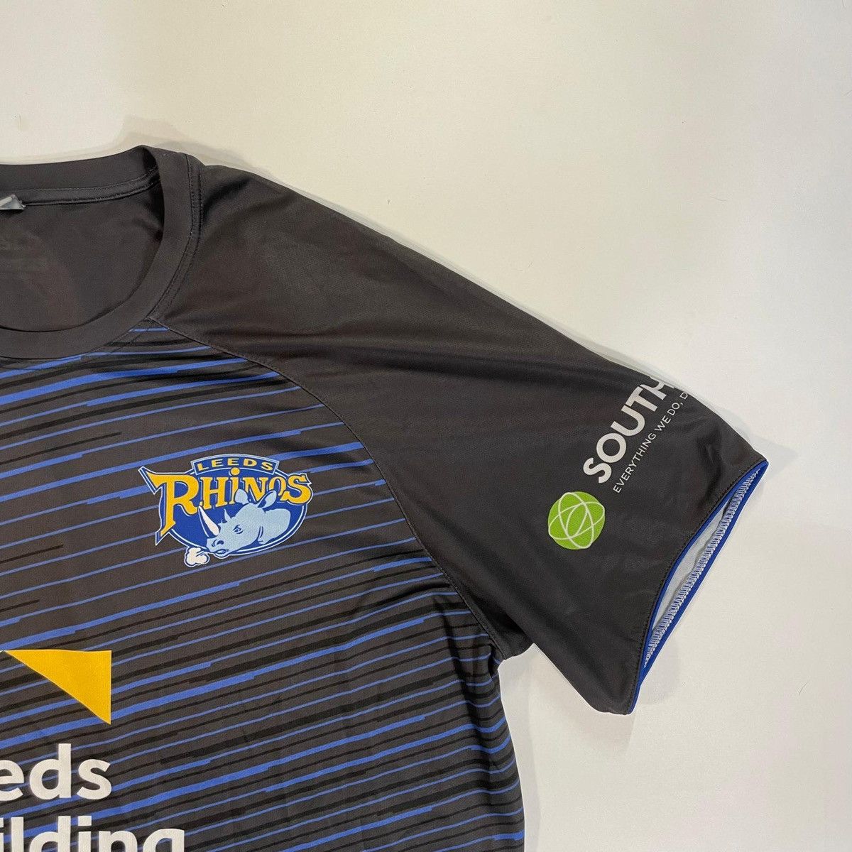Other Leeds rhinos Building Society navy tee sportswear t-shirt Size US XL / EU 56 / 4 - 4 Thumbnail