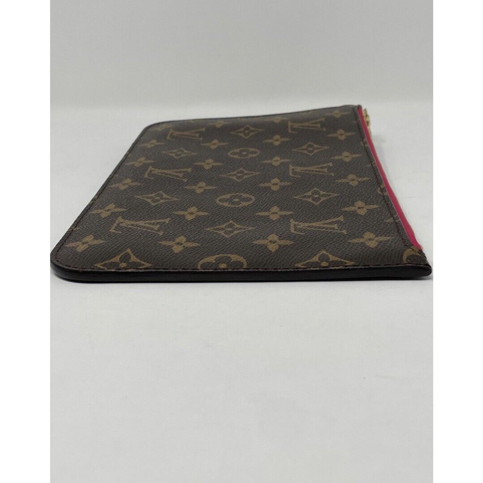 Louis Vuitton AUTHENTIC LOUIS VUITTON Large Monogram Pink Pouch Pochette Size ONE SIZE - 3 Thumbnail