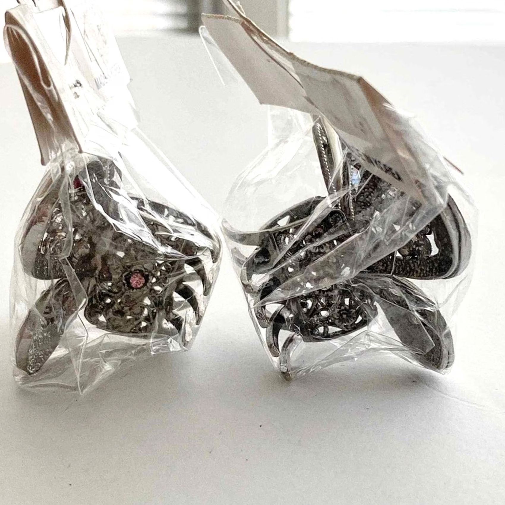 Vintage Duo Pastel Swarovski Crystal Butterfly Claw Clips Hair Clip Set of 2 Independent Pink Size ONE SIZE - 2 Thumbnail