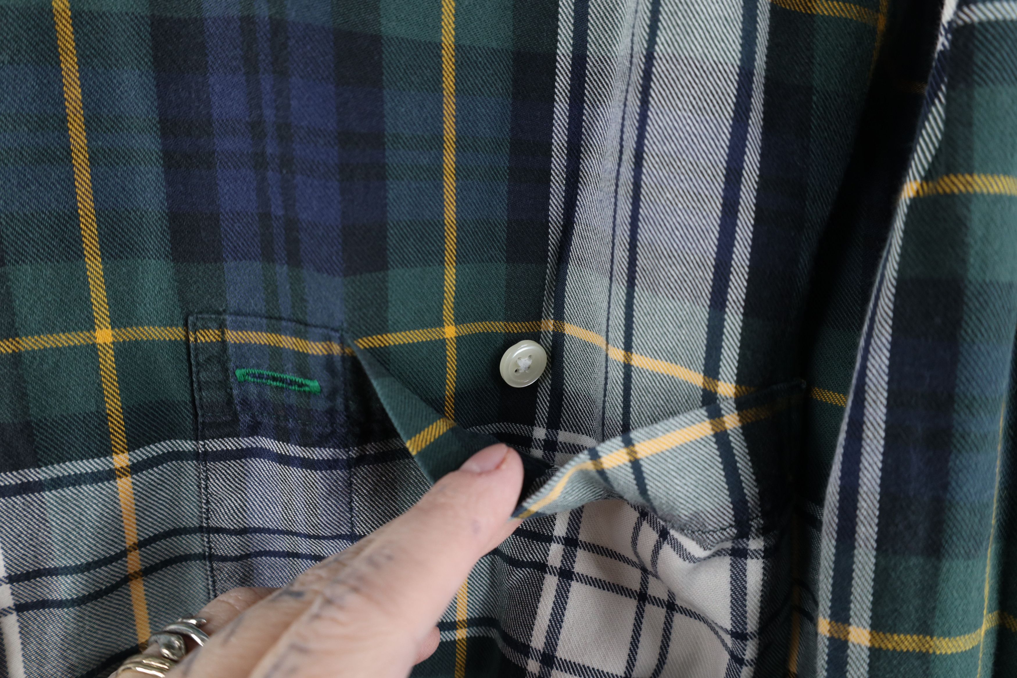 Tommy Hilfiger Vintage 90s Tommy Hilfiger Collared Button Down Shirt Size US L / EU 52-54 / 3 - 5 Thumbnail