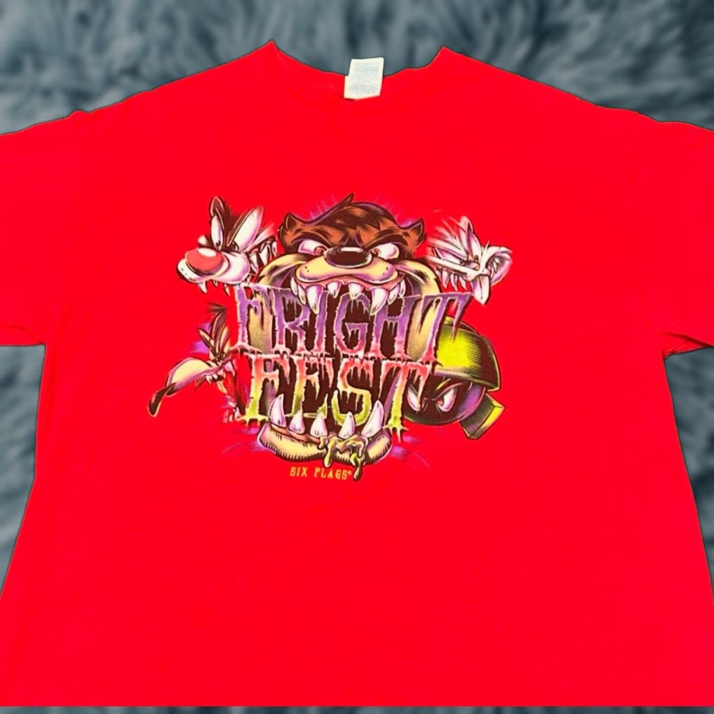 Vintage VINTAGE Looney Tunes Fright Fest Shirt Six Flags Mens L Red 90s Halloween Horror Cartoon Bugs Bunny Taz Shirt Mens L Size US L / EU 52-54 / 3 - 1 Thumbnail