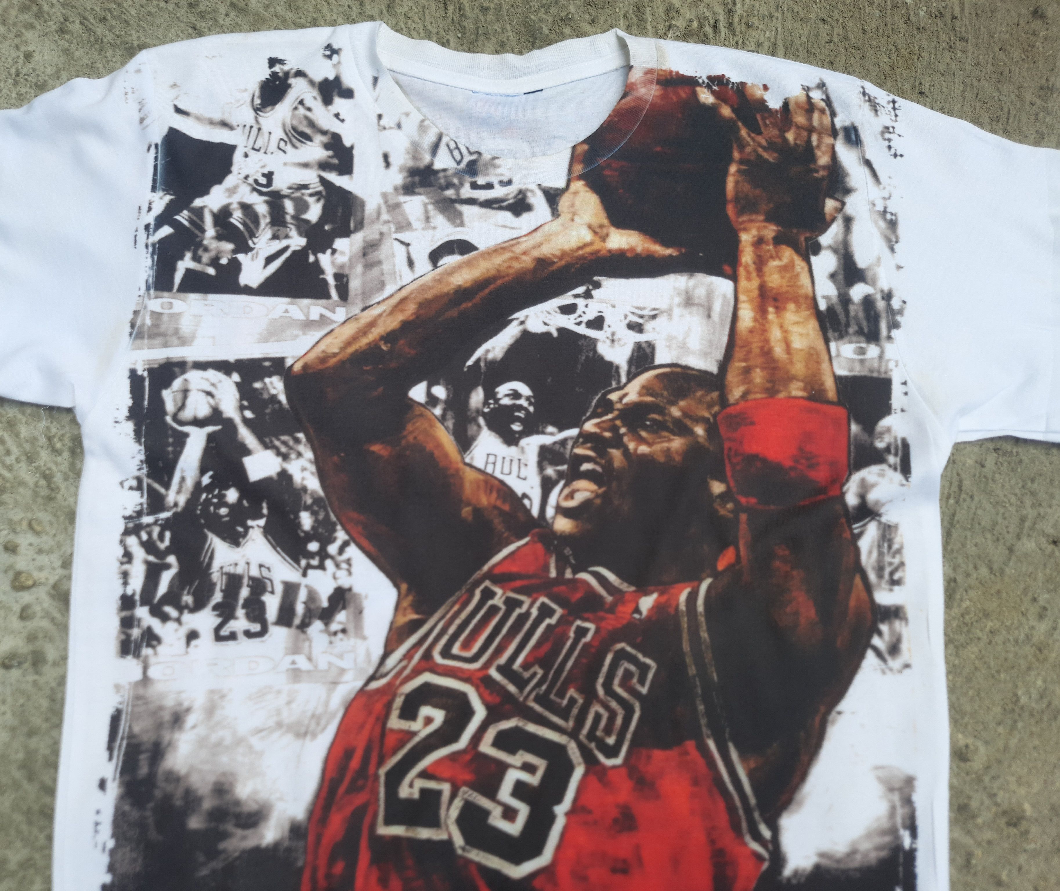 Vintage Michael Jordan Chicago Bulls Tshirt Size US M / EU 48-50 / 2 - 6 Thumbnail