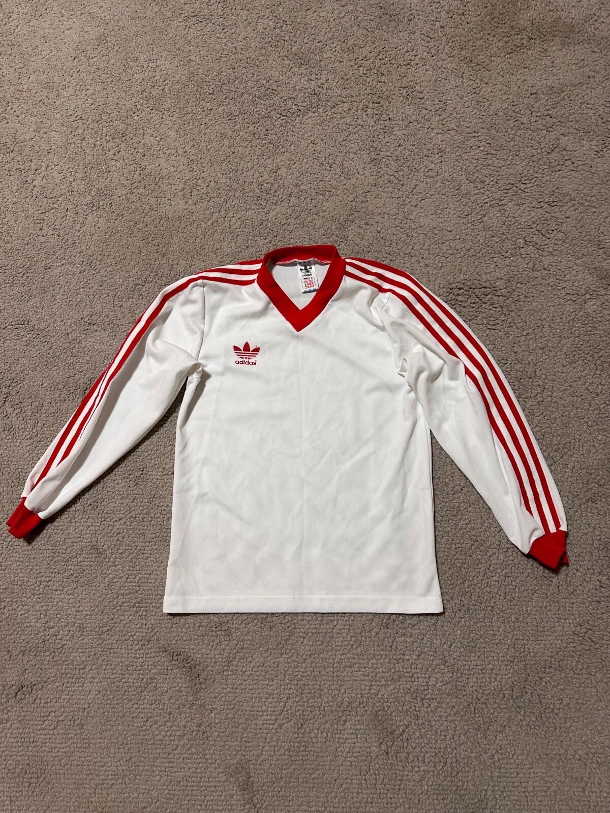 Adidas Vintage Adidas Football Long Sleeve Shirt Sz XS Size US XS / EU 42 / 0 - 1 Thumbnail