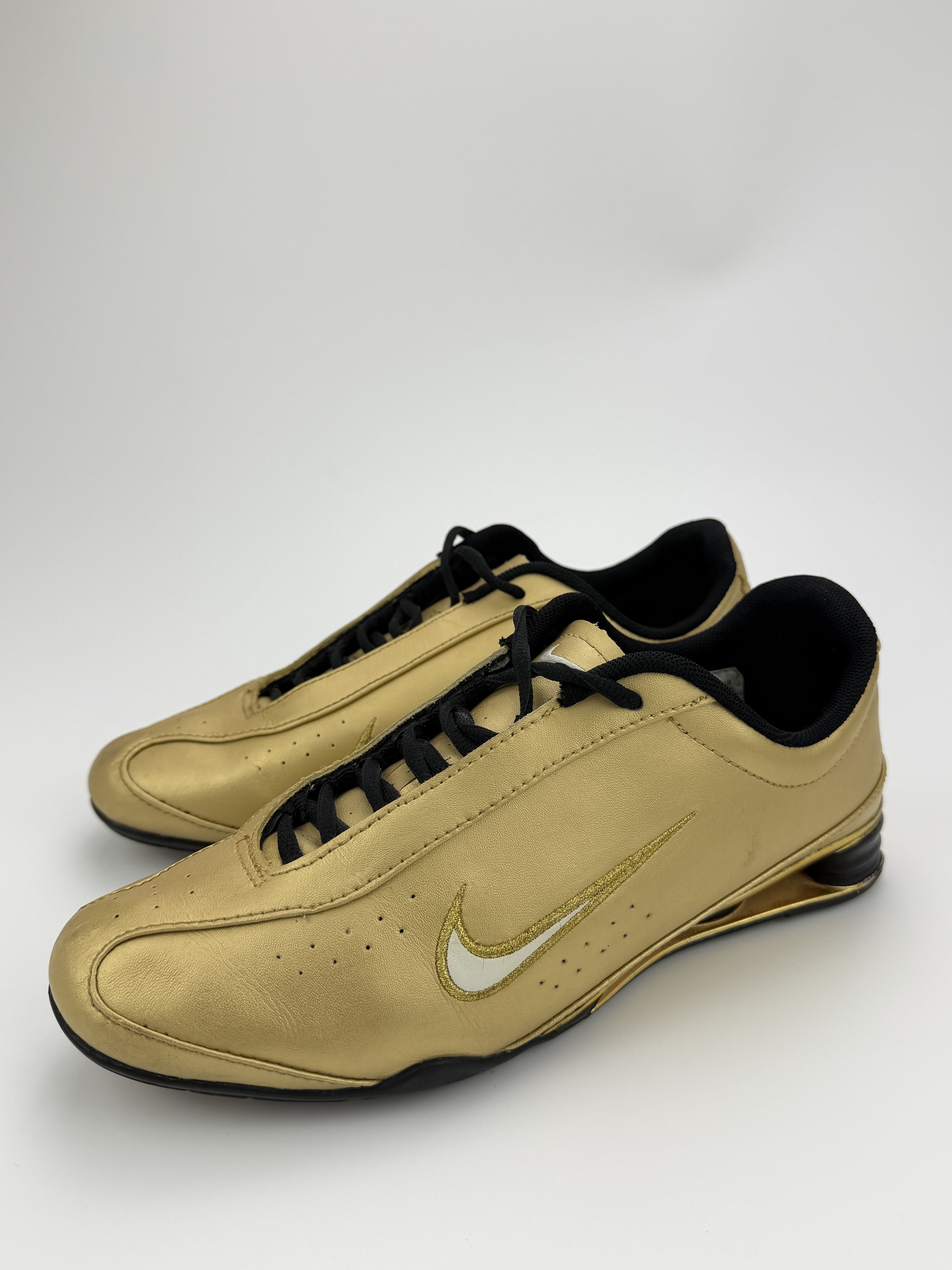 Nike Vintage 2007 Nike Shox Golden Leather Low Top Sneakers Size US 8 / EU 41 - 4 Thumbnail
