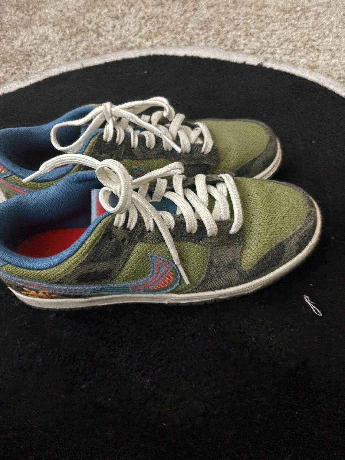 Nike Nike dunk low premium “siempre familia” Size US 9.5 / EU 42-43 - 1 Thumbnail