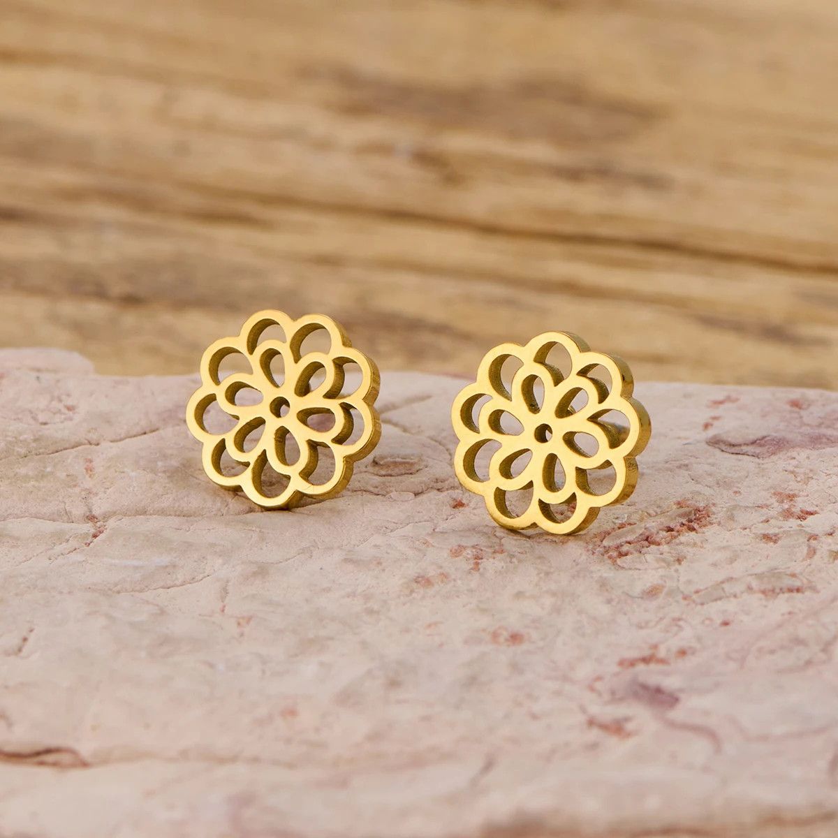 Jewelry Mini Flower Stud Earrings Charm Earring Gift Size ONE SIZE - 3 Thumbnail