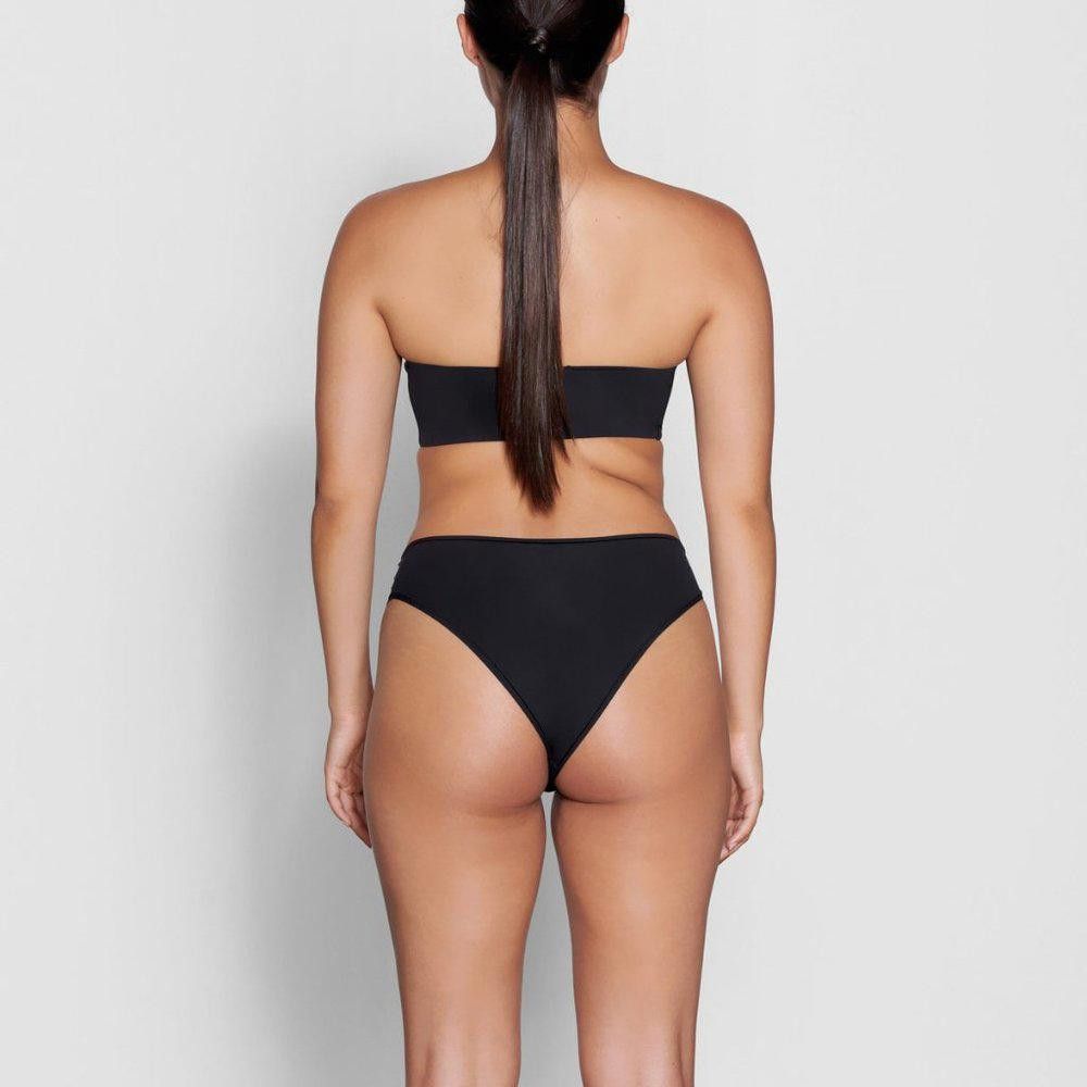 Designer CT646a Skims NWT Fits Everybody Cheeky Brief Onyx S Size ONE SIZE - 2 Thumbnail
