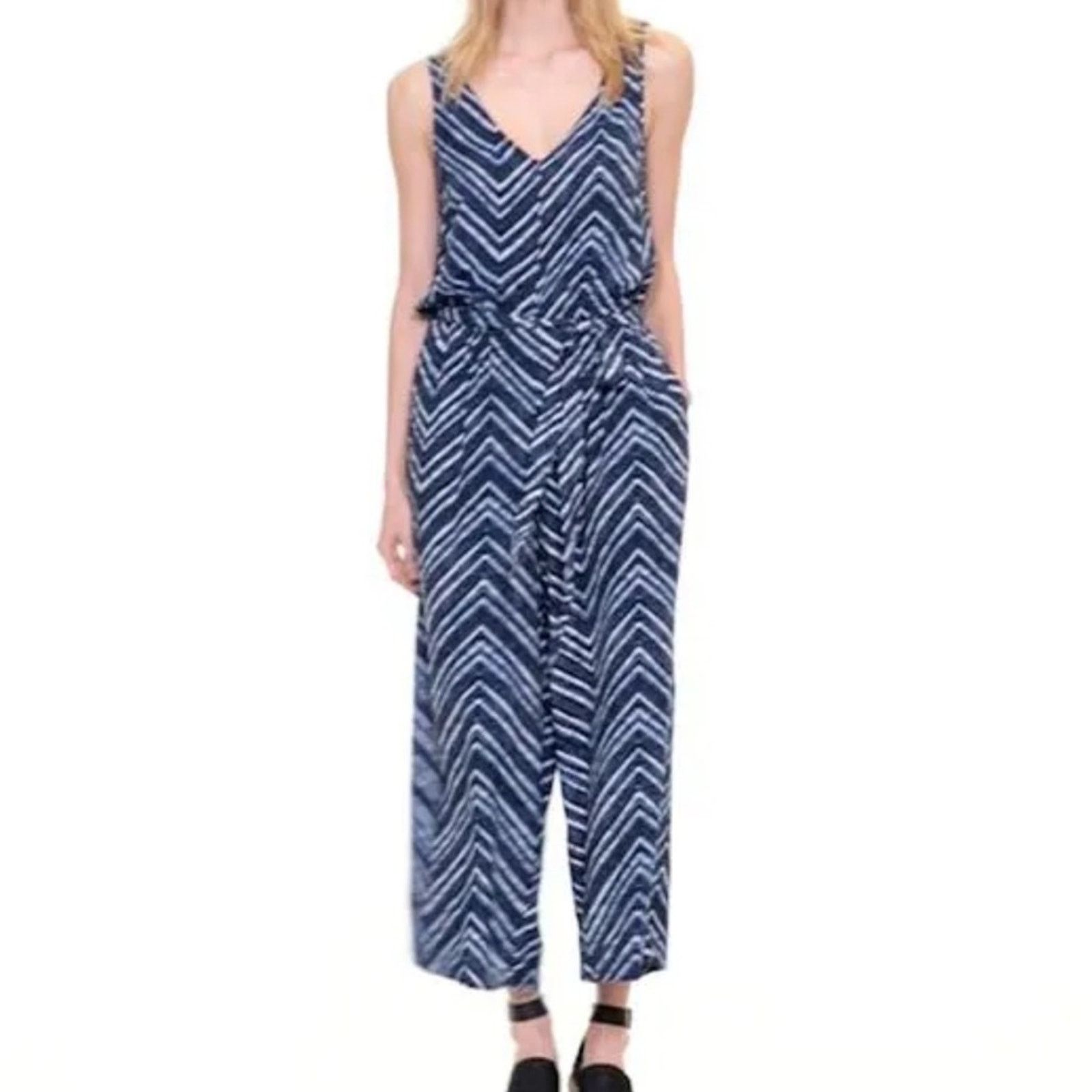 Gap GAP Tie-Waist Culotte Patterned Jumpsuit Blue White Size XS Size 26" / US 2 / IT 38 - 1 Thumbnail