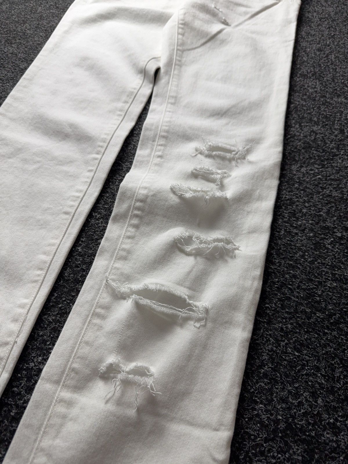 Diesel Luxury 00s Diesel Distressed White Jeans Slim Straight Y2K Size 30" / US 8 / IT 44 - 6 Thumbnail
