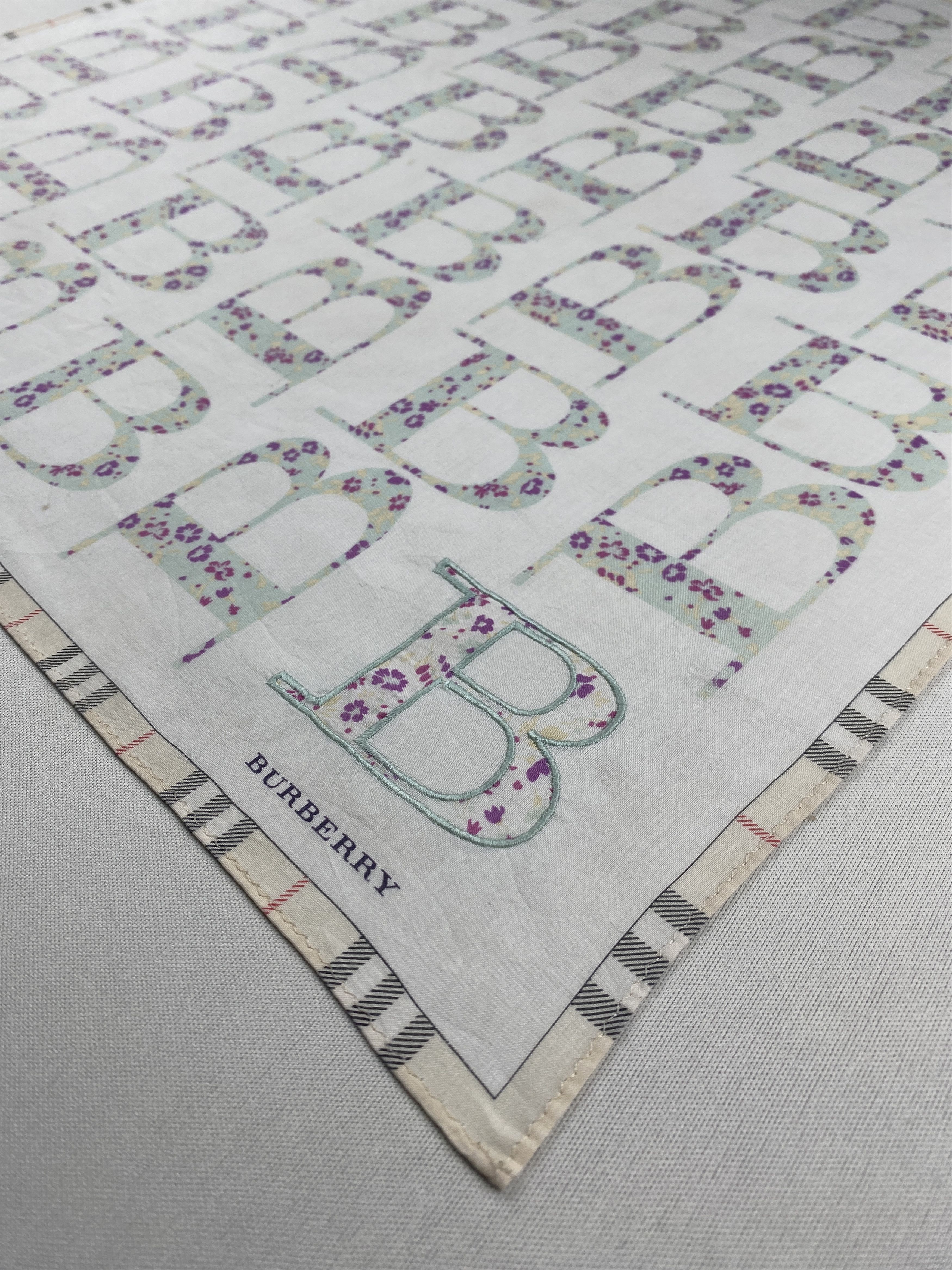 Burberry Vintage Burberry Handkerchief Pocket Square Bandana HM0038 Size ONE SIZE - 4 Thumbnail
