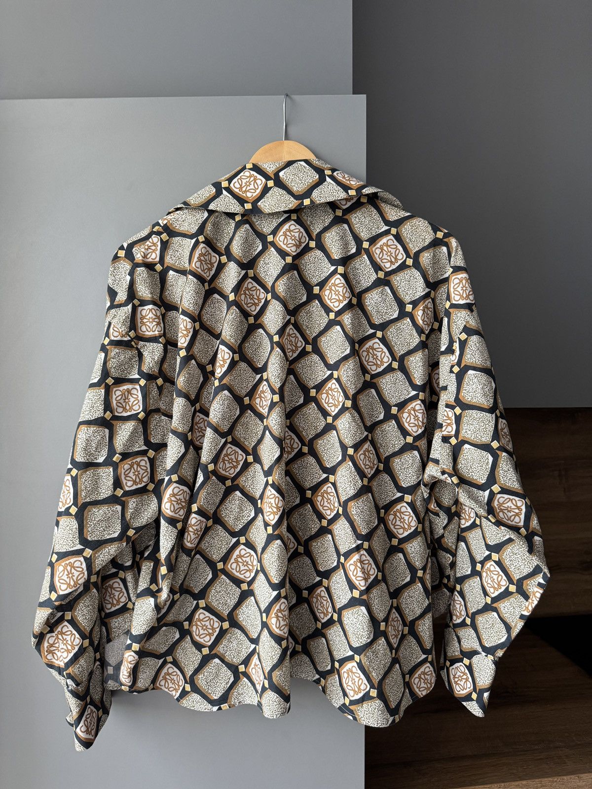 Loewe Loewe Anagram Print Pajama Blouse in Black Size XS / US 0-2 / IT 36-38 - 5 Thumbnail