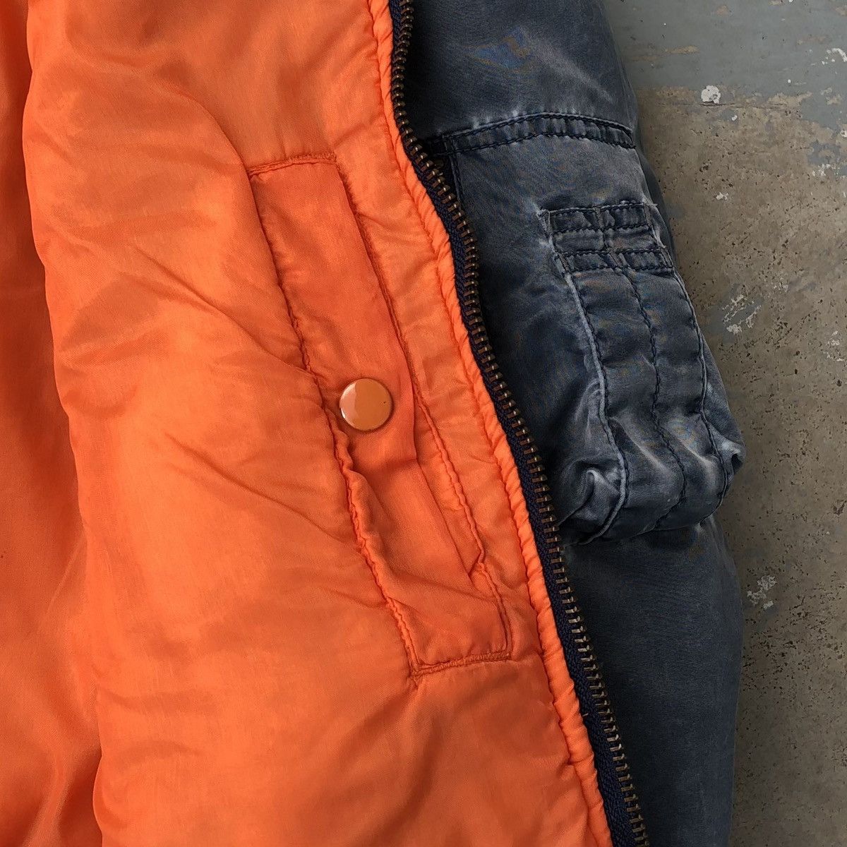 Vintage Vintage Sun Faded Ma-1 Intermediate By Unique Size US M / EU 48-50 / 2 - 12 Thumbnail