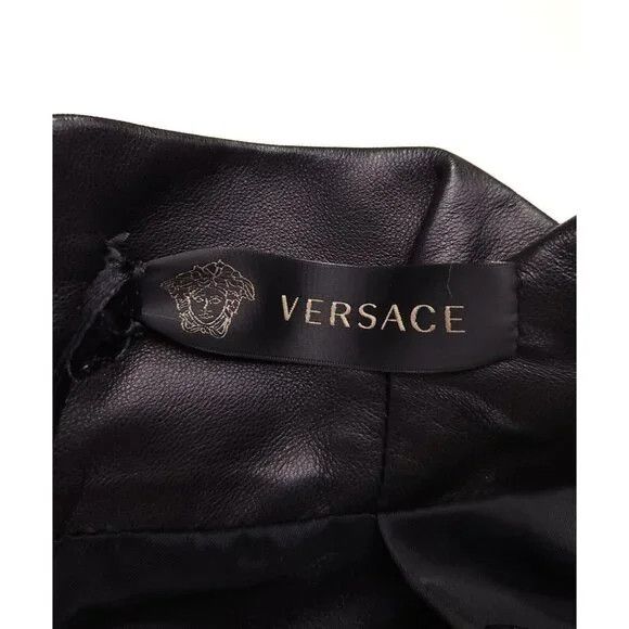 Versace Versace Wrap-effect Pleated Leather Mini Skirt Black IT 42 6 Size 28" / US 6 / IT 42 - 11 Thumbnail