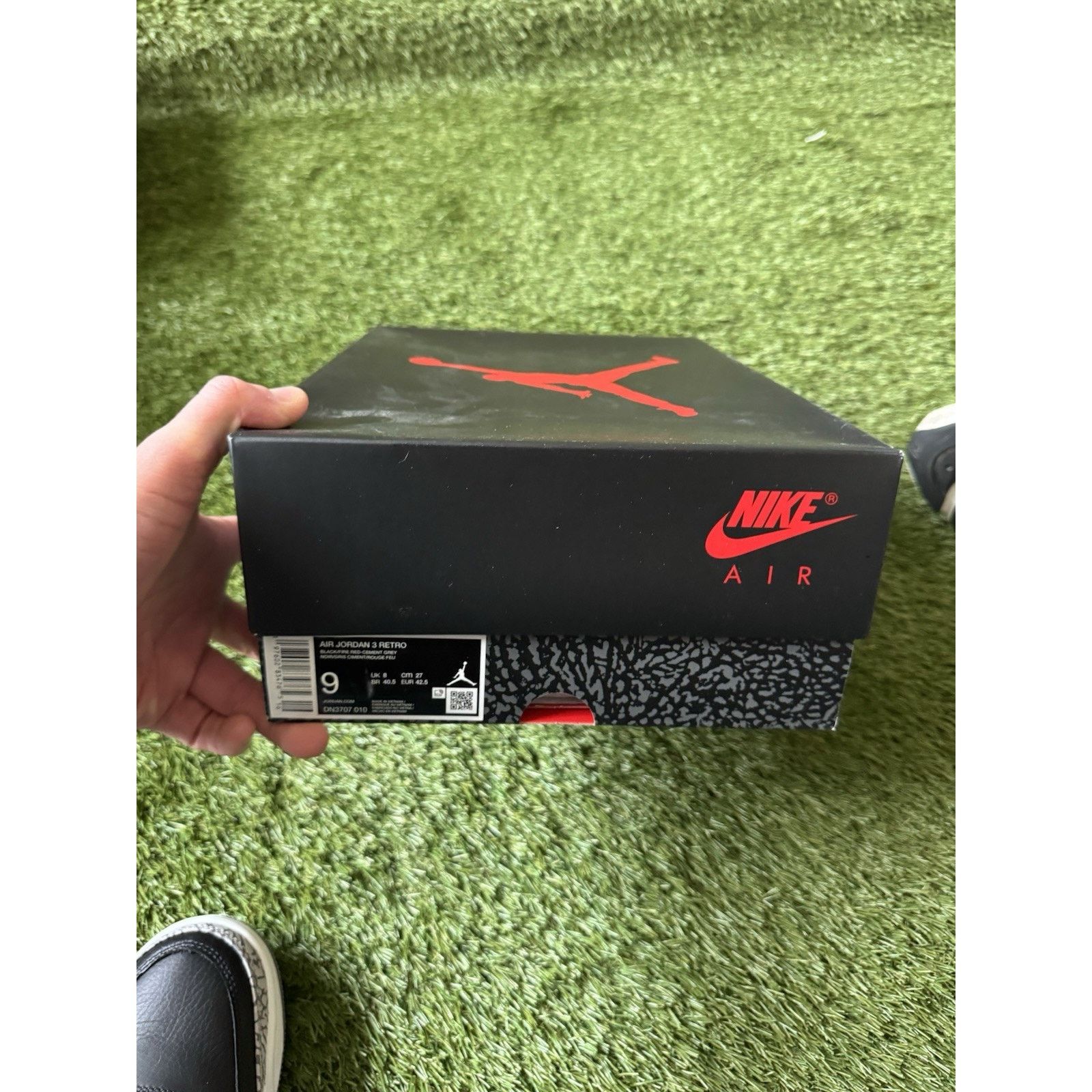 Jordan Brand Air Jordan 3 Retro OG 2024 Black Cement Size 9 Men’s Size US 9 / EU 42 - 7 Thumbnail