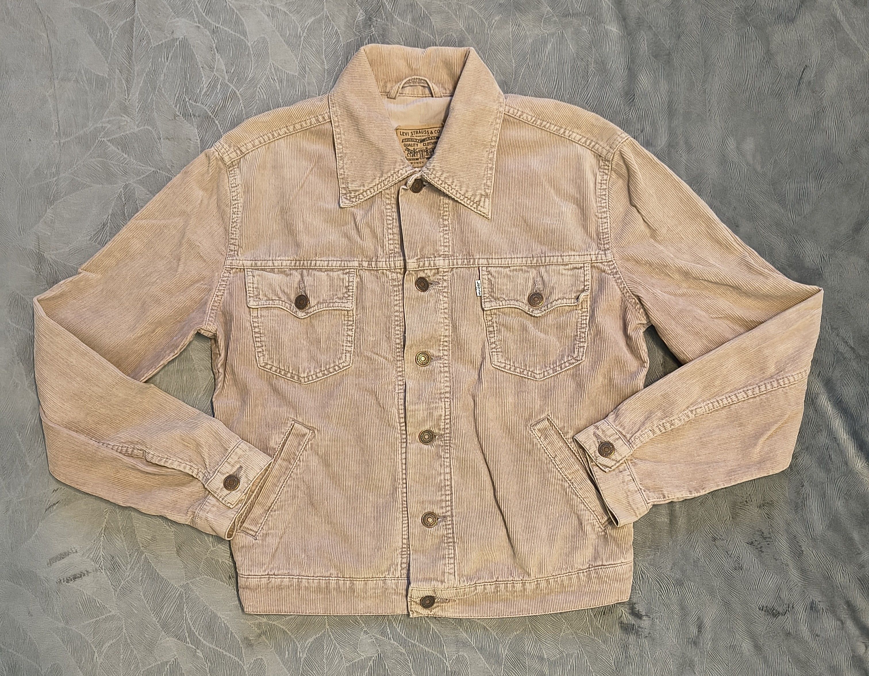 Levi's Levi's Women's Corduroy Trucker Jacket -Made in Italy (1995) Size L / US 10 / IT 46 - 1 Thumbnail