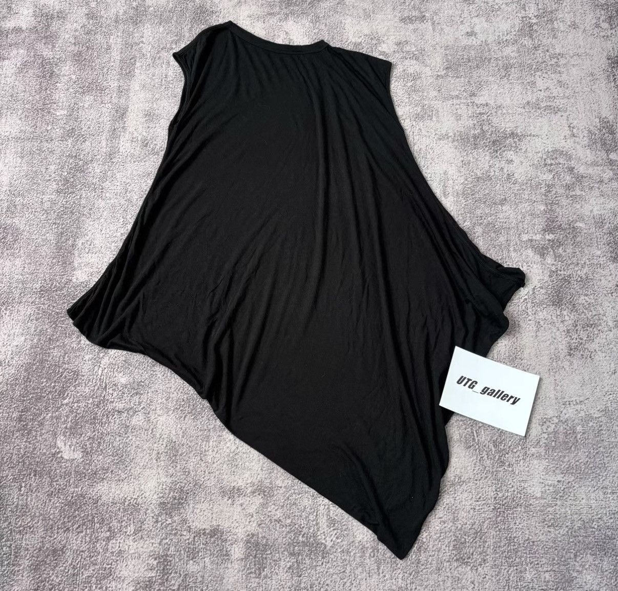 Rick Owens Rick Owens Asymmetrical Short Sleeve Tee Size US M / EU 48-50 / 2 - 2 Thumbnail