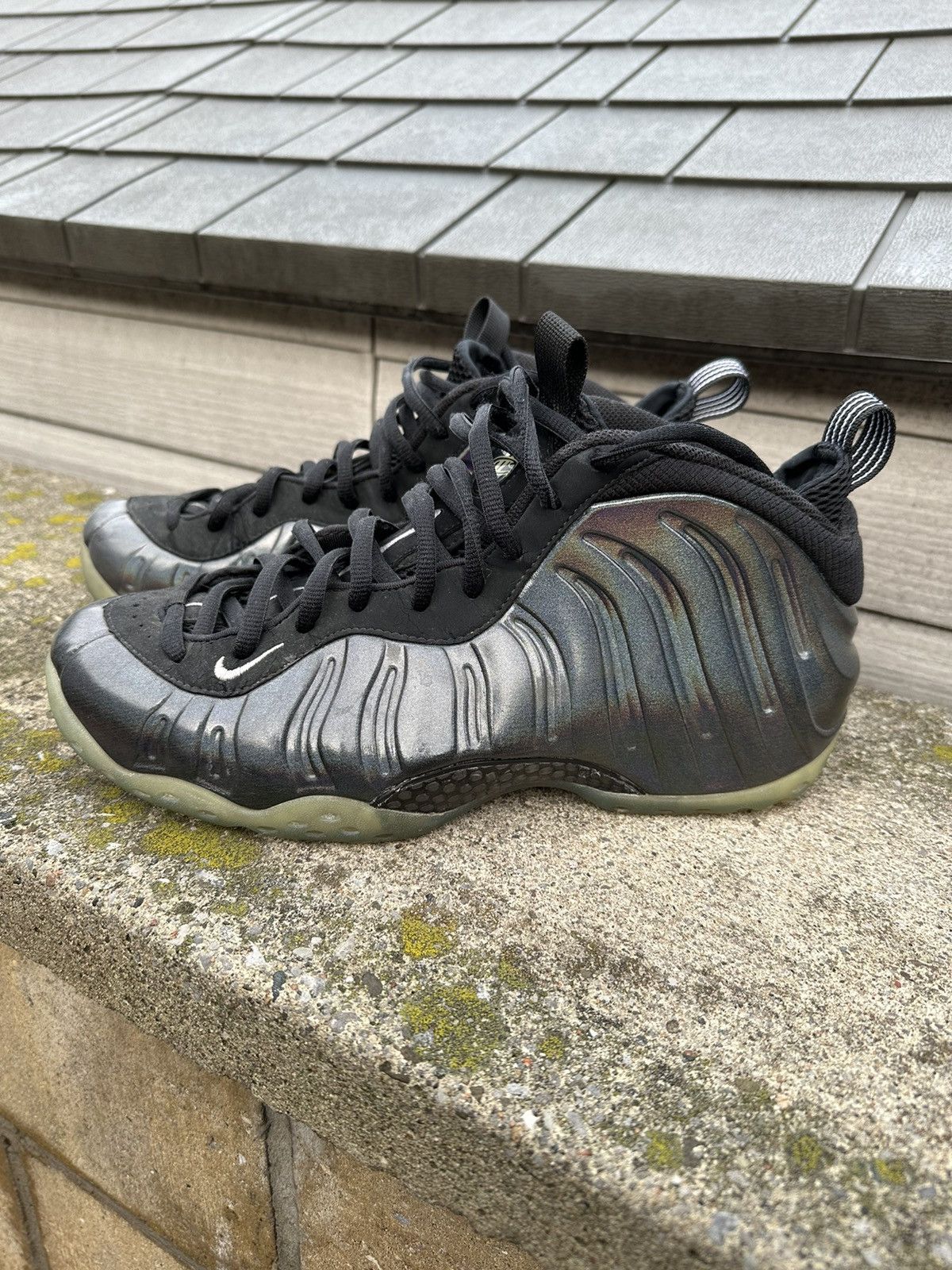 Nike × Vintage Very rare 2015 Nike Air Foamposite Hologram basketball drill Size US 9.5 / EU 42-43 - 1 Thumbnail