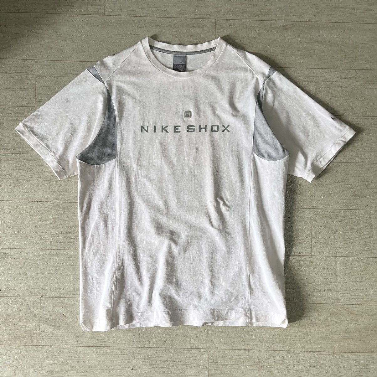 Vintage Rare💥 Nike Shox tee