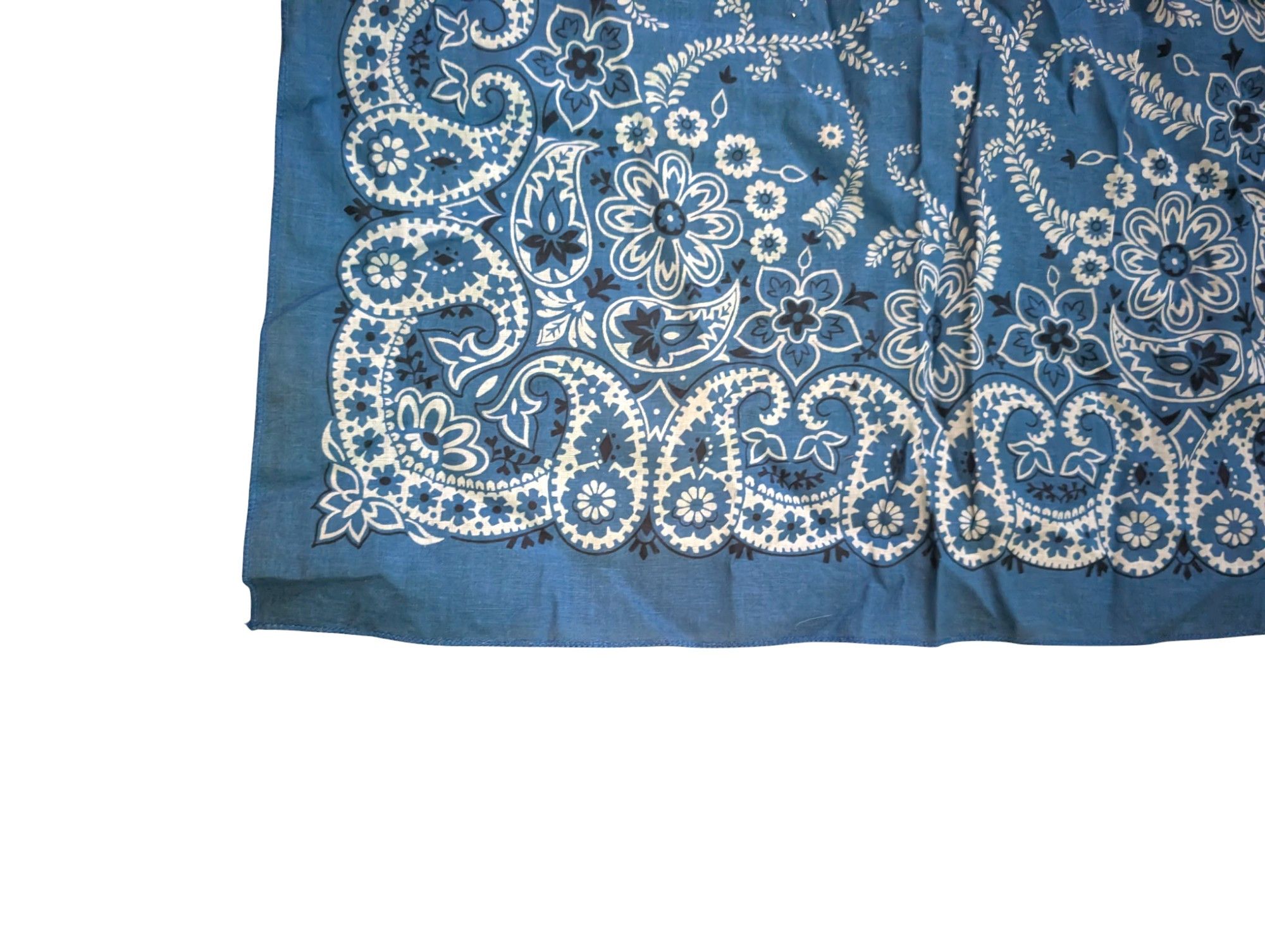Vintage Vintage Tupac Blue Paisley Made In Usa Bandana Size ONE SIZE - 4 Thumbnail