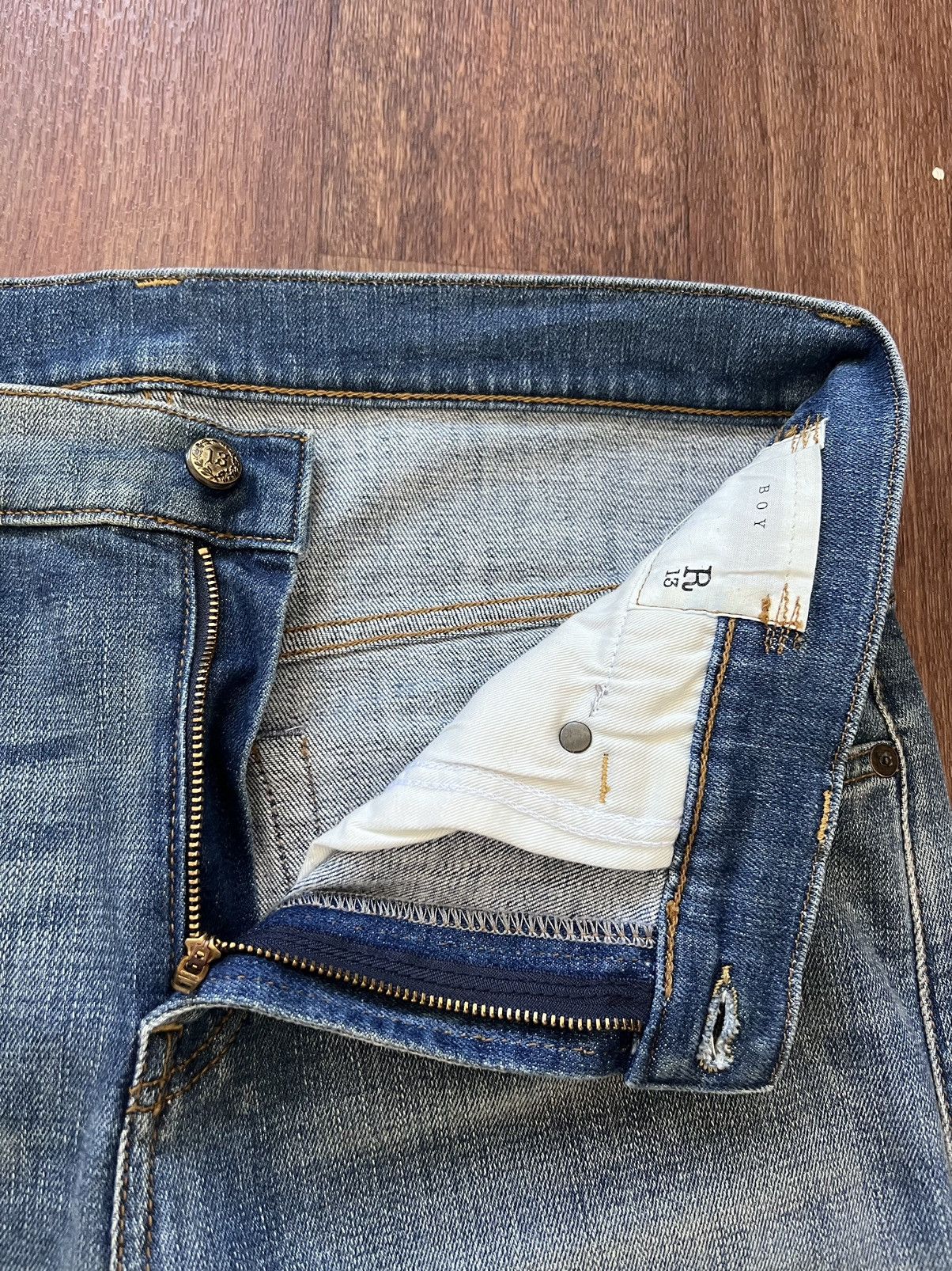 R13 Faded dirty wash SS16 Boy jeans,sz 33, Italy, worn X 2 Size US 33 - 17 Thumbnail