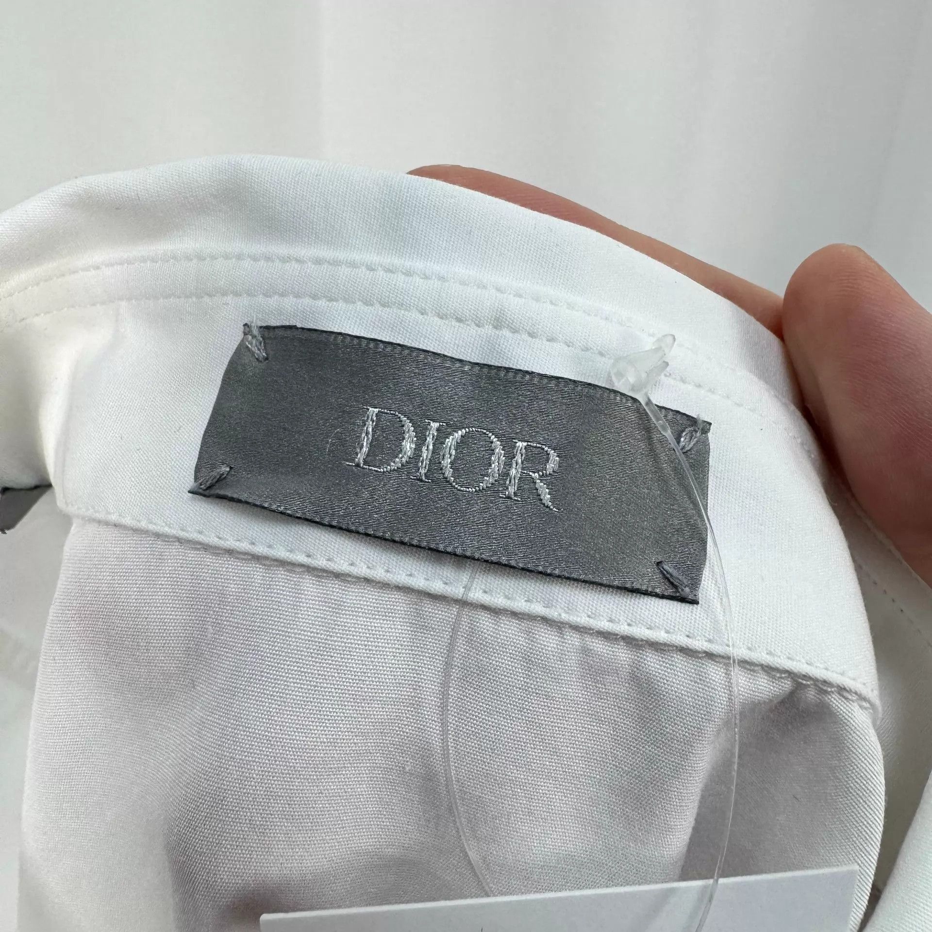 Dior Dior Embroidered Script Logo Short Sleeve Shirt 38 99new Size US S / EU 44-46 / 1 - 5 Thumbnail