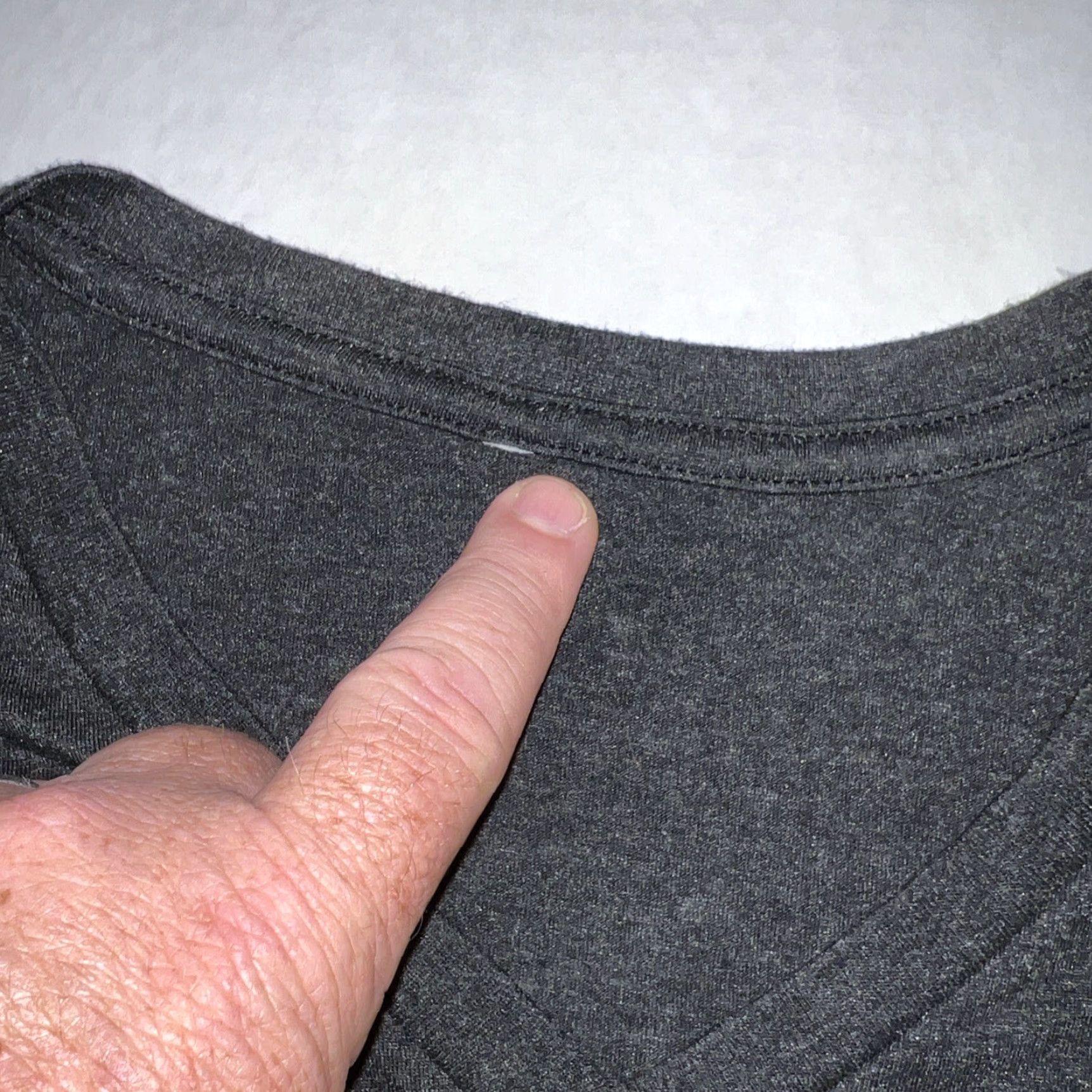 Logo 7 VINTAGE Rivian E-truck Shirt Unbranded L Gray Logo V-Neck Unisex Adults Large Size US L / EU 52-54 / 3 - 4 Thumbnail