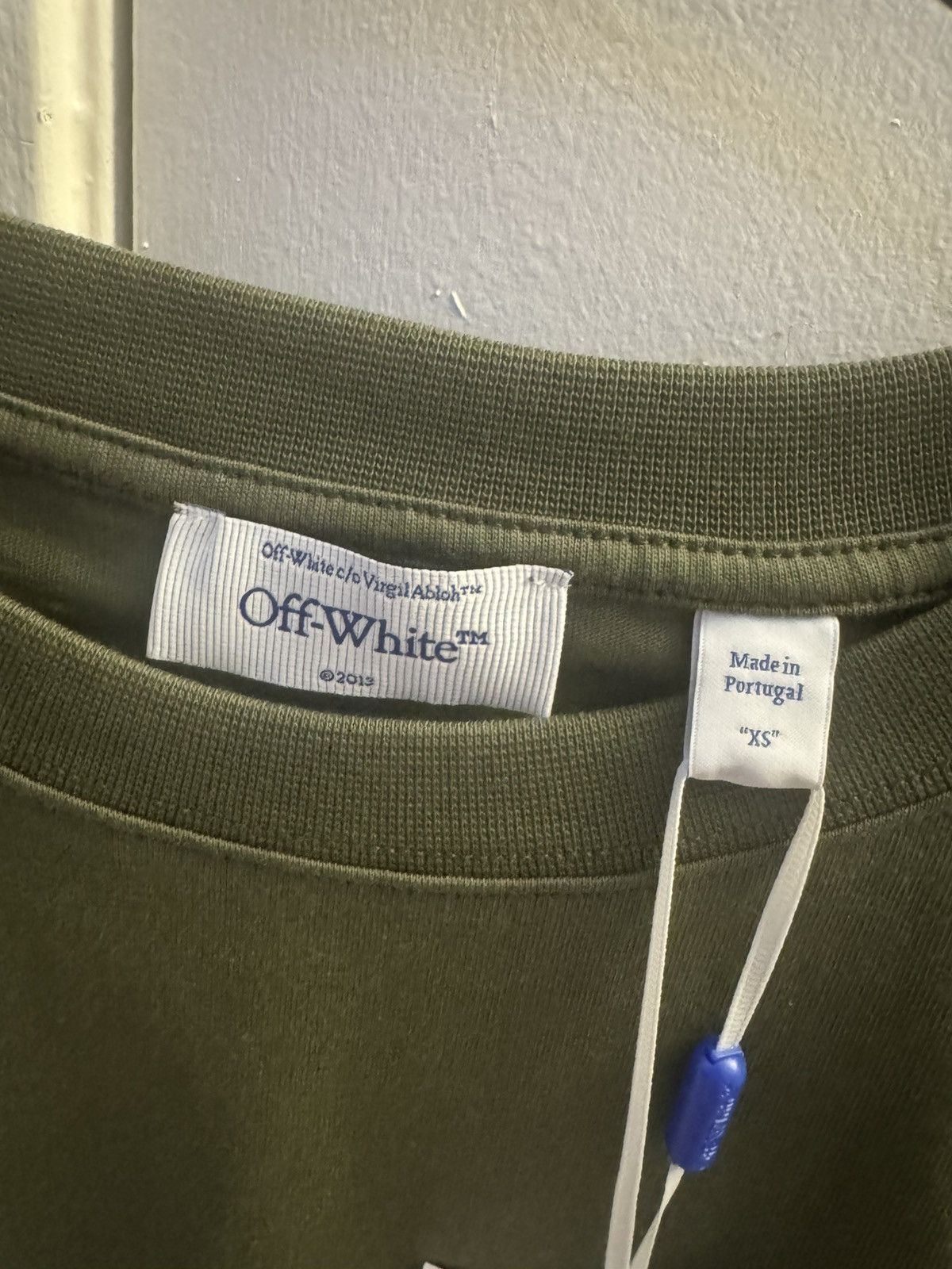 Off-White OFF WHITE BIG BOOKISH TEE ( FITS A SMALL) Size US XS / EU 42 / 0 - 2 Thumbnail