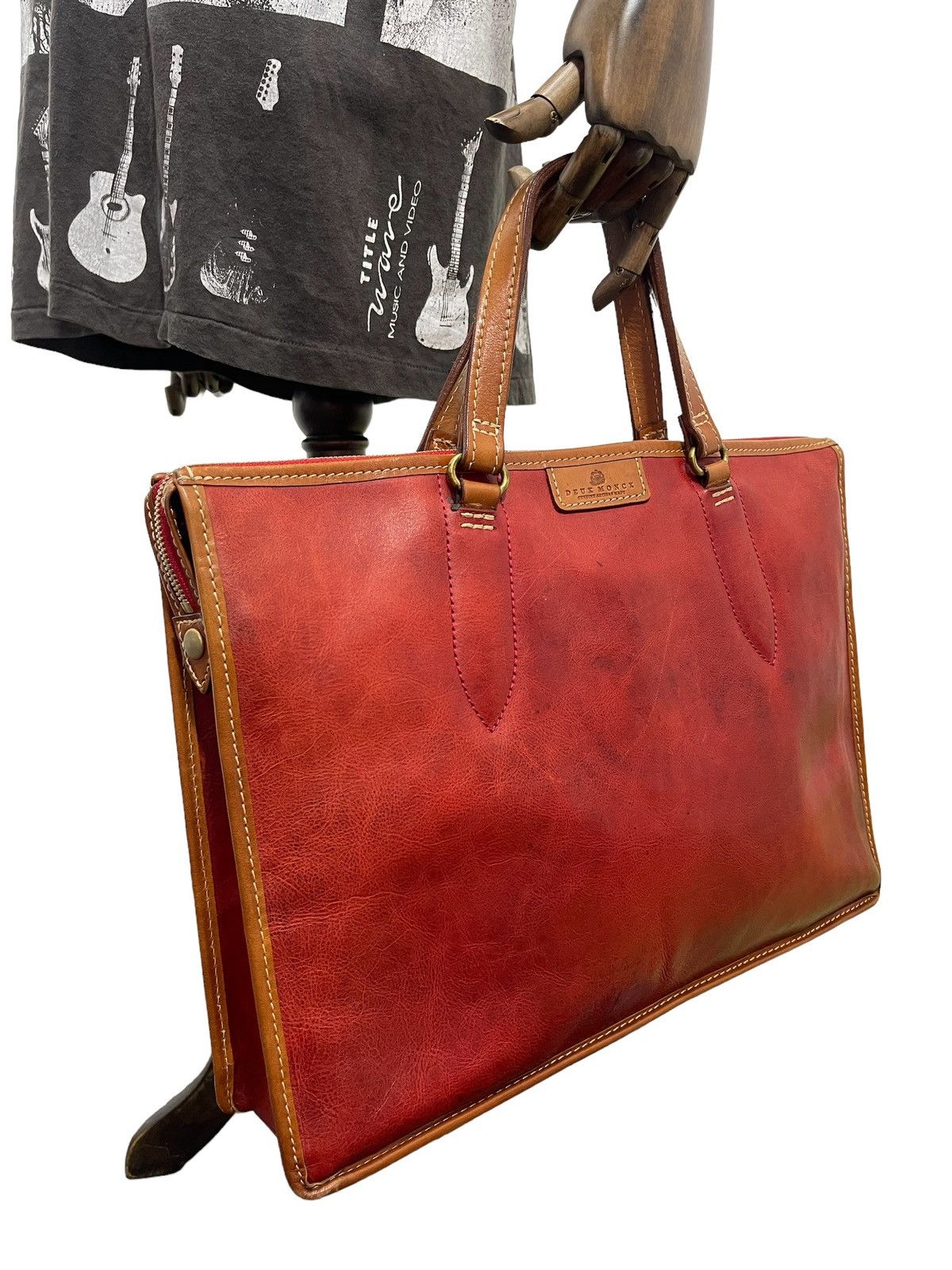 Japanese Brand Full Leather Patina Red Deux Moncx Artisan Made Hand Bag 4🟩 Size ONE SIZE - 2 Thumbnail