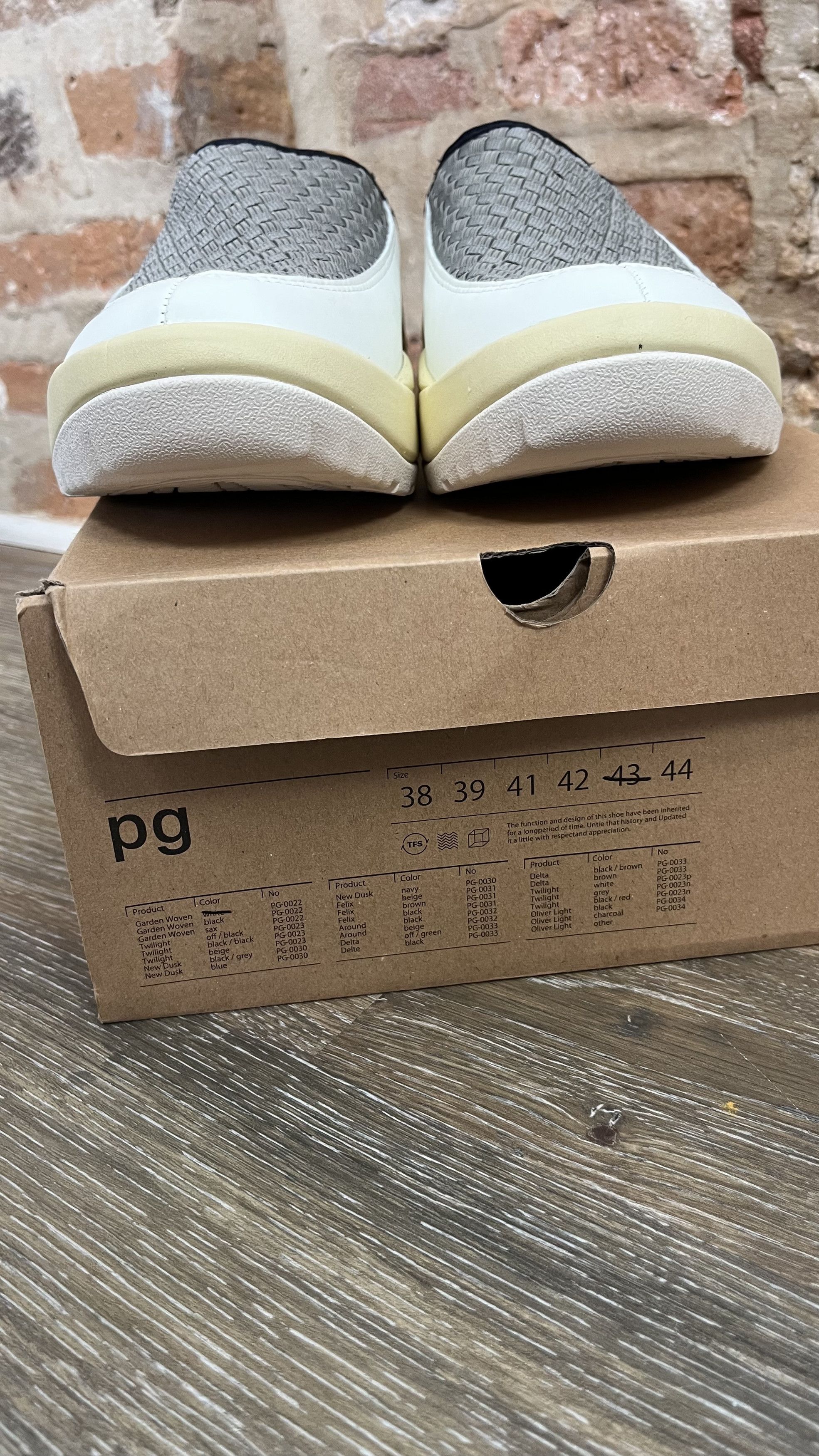Japanese Brand Playground Garden Woven Size US 10 / EU 43 - 10 Thumbnail