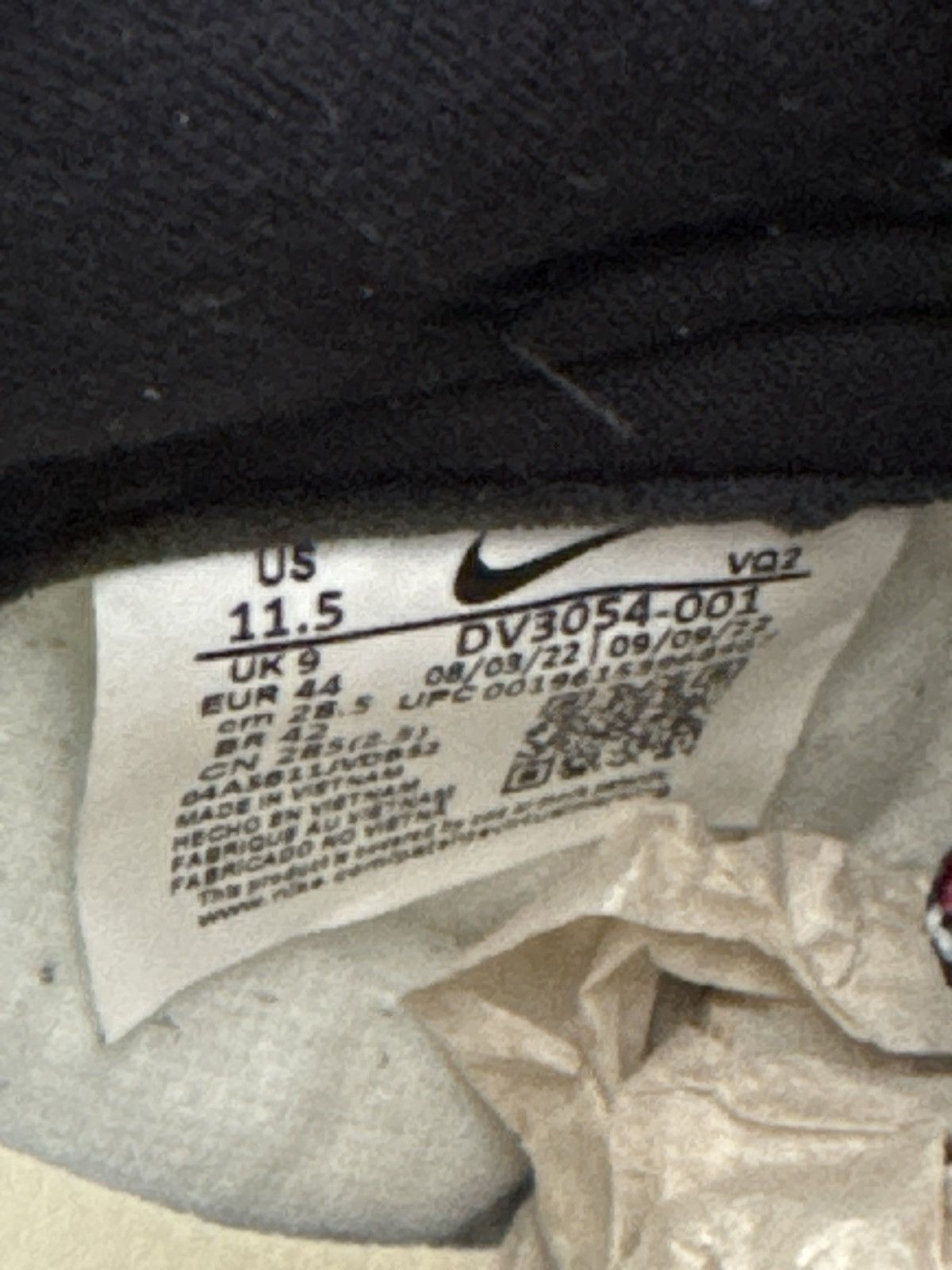 Nike Nike Dunk Low LX Black Suede Size US 10 / EU 43 - 7 Thumbnail