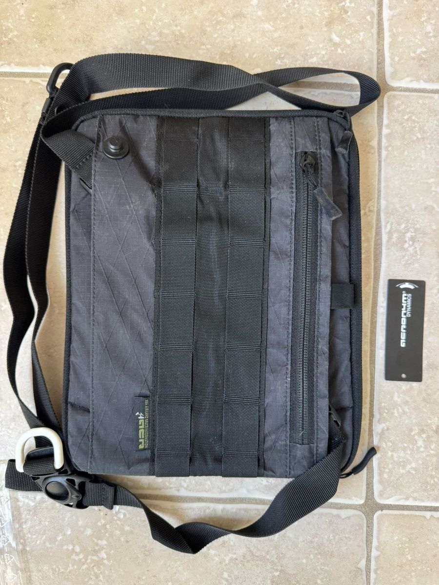 Acronym ACR 3RD ARM 3A-11TS iPad bag Size ONE SIZE - 1 Thumbnail