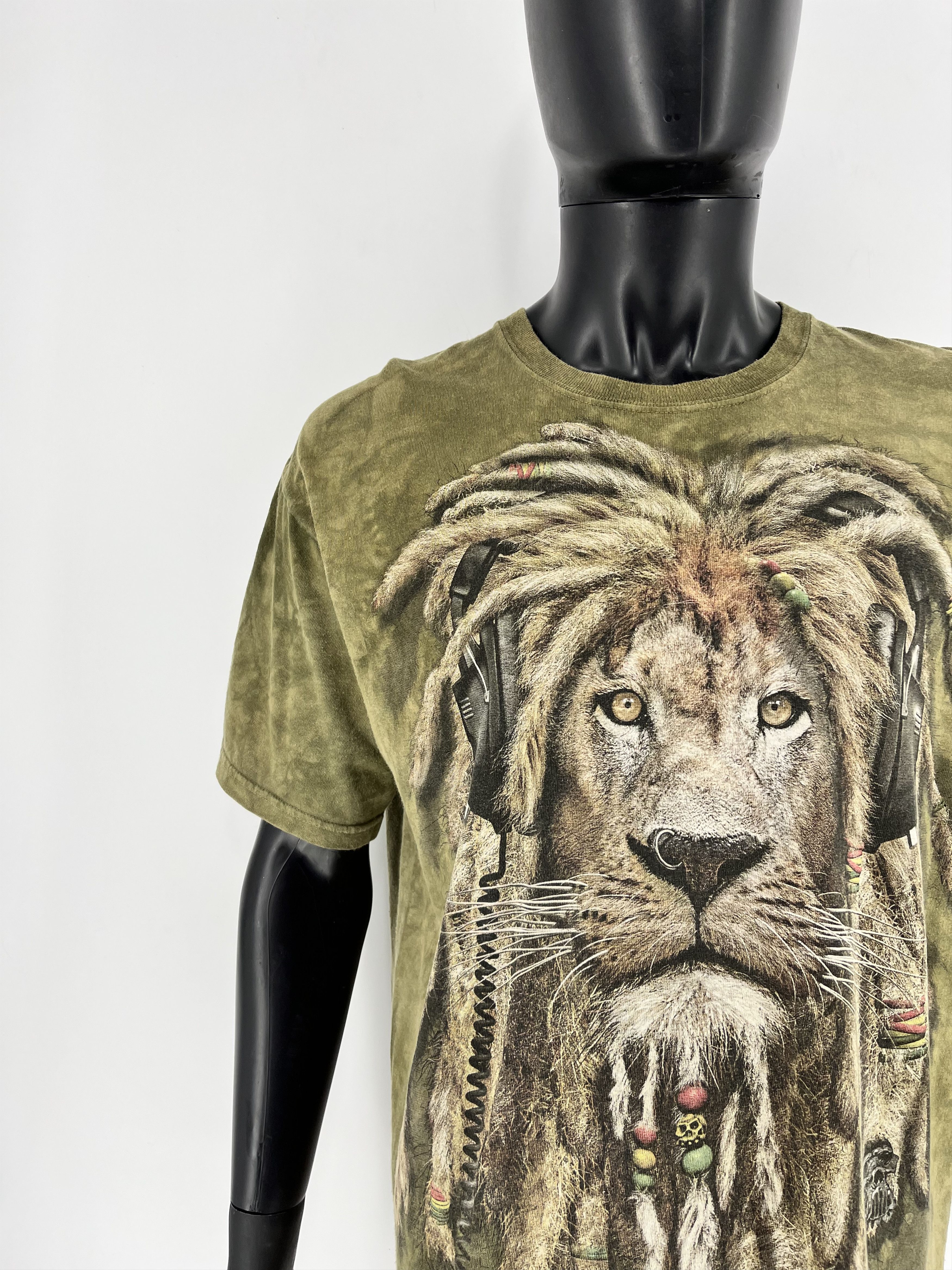 The Mountain Vintage The Mountain 2011 Lion Rasta Tshirt Size L Size US L / EU 52-54 / 3 - 6 Thumbnail