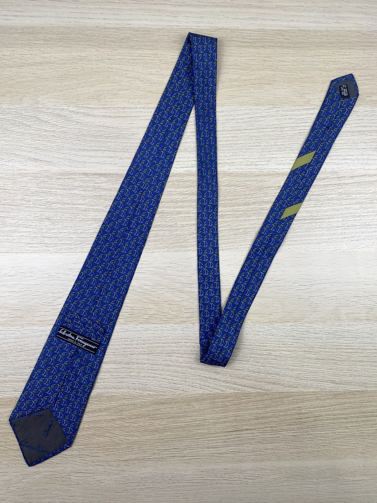 Salvatore Ferragamo Salvatore Ferragamo Silk Tie T56 Size ONE SIZE - 3 Thumbnail
