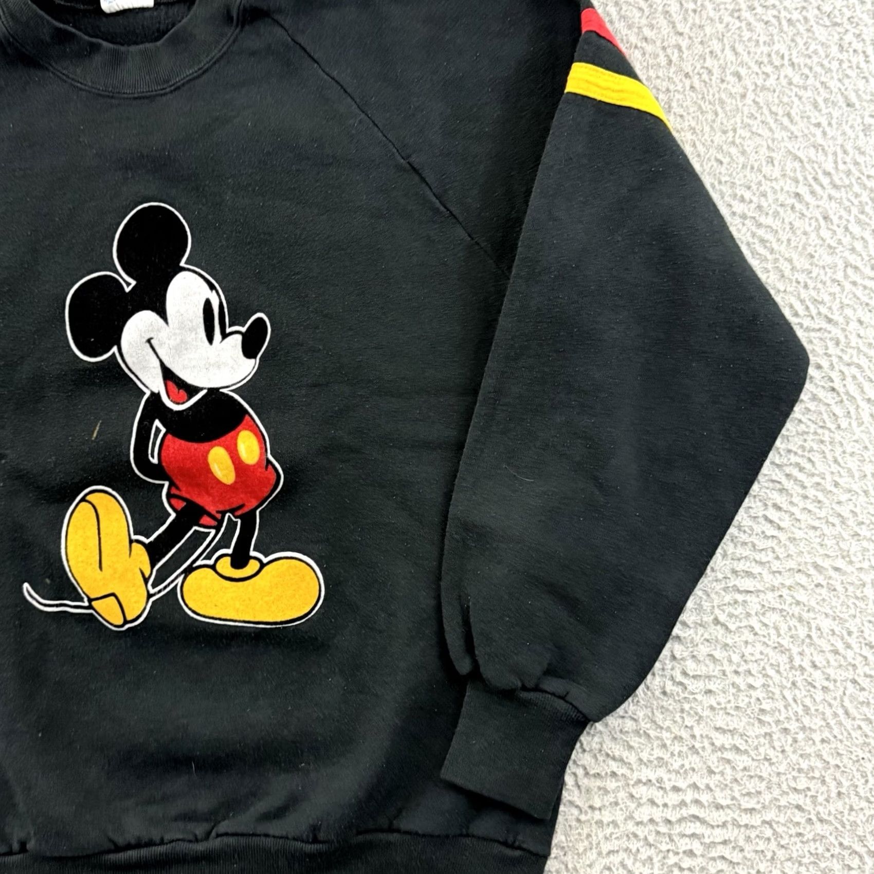 Disney VINTAGE Disney Mickey Mouse Sweatshirt Adult Medium Black 80s Cartoon Raglan USA Shirt Mens Size US M / EU 48-50 / 2 - 5 Thumbnail