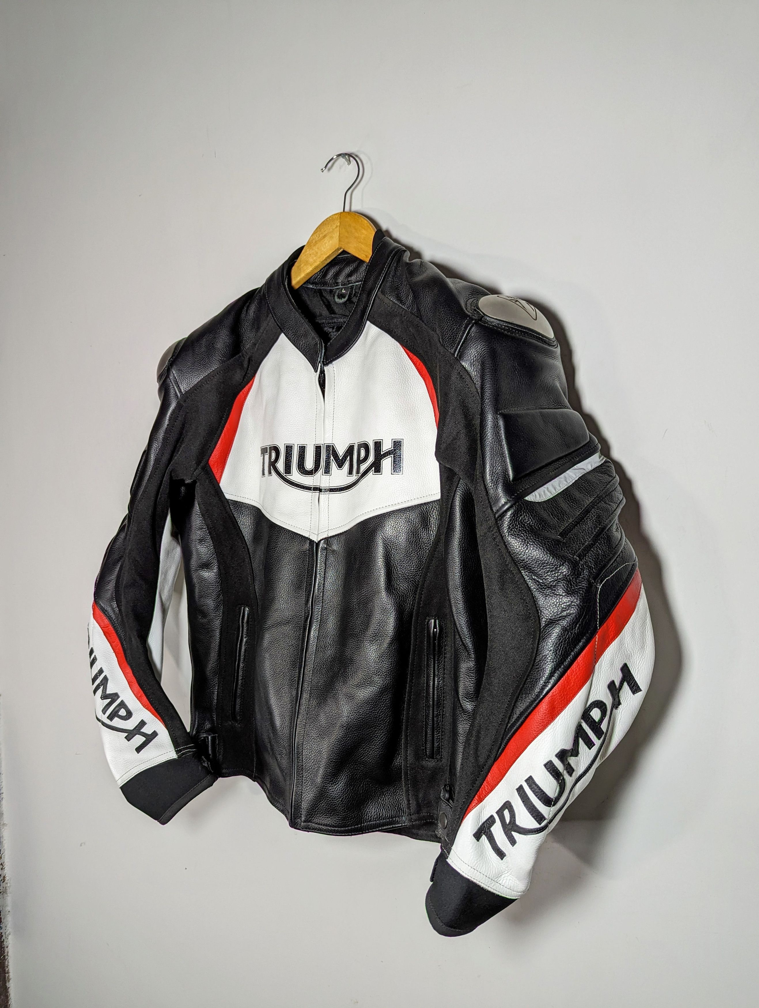 Other 🔥 Triumph 🔥 Motorcycles LEATHER JACKET RACING STREETWEAR Size US M / EU 48-50 / 2 - 2 Thumbnail