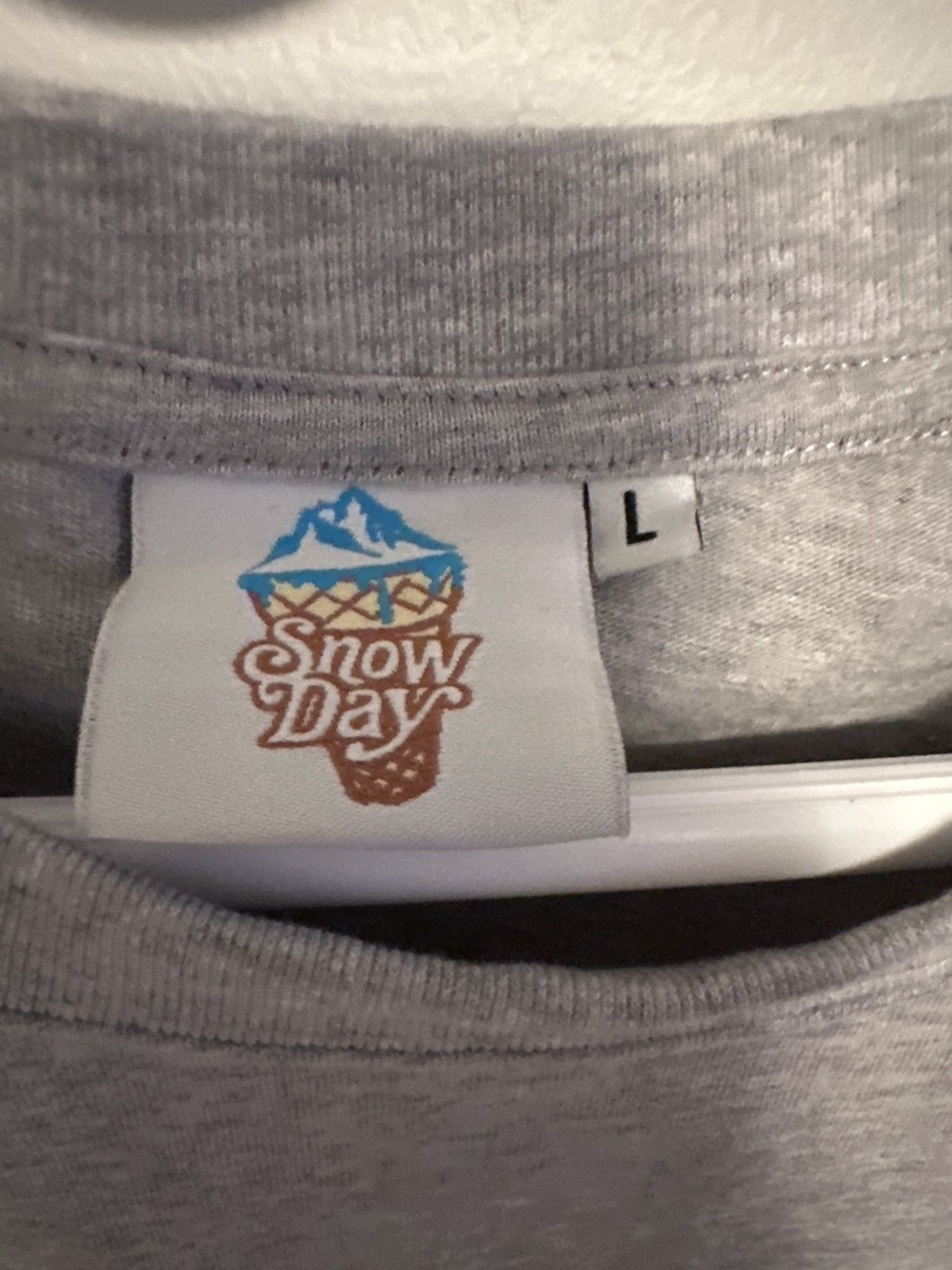 Snowday Snowday shirt Size US L / EU 52-54 / 3 - 3 Thumbnail