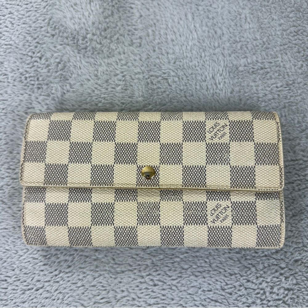 Louis Vuitton Louis Vuitton Authentic Sarah Portefeuille Long Wallet Dami Size ONE SIZE - 1 Thumbnail