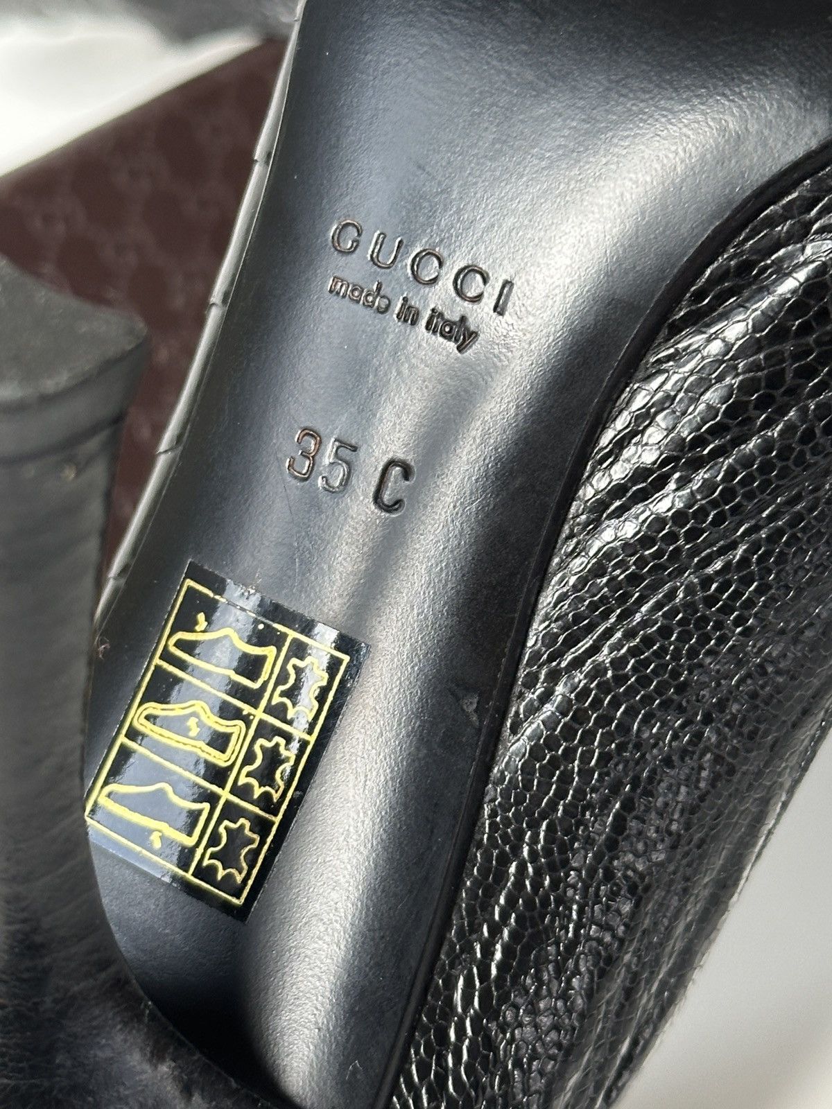 Gucci Gucci by Tom Ford Alligator Leather Black Pointed Toe Heels Size US 5.5 / IT 35.5 - 13 Thumbnail